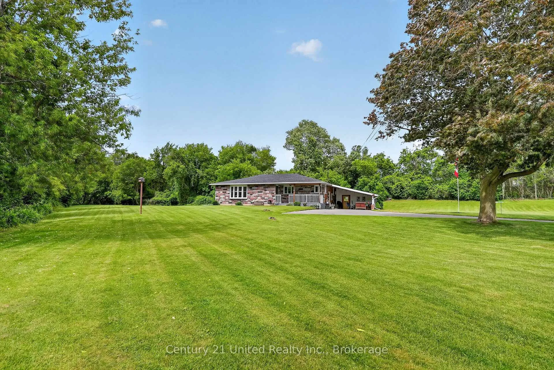 Photo 10 of 670 William Street, Cobourg — HOMEH