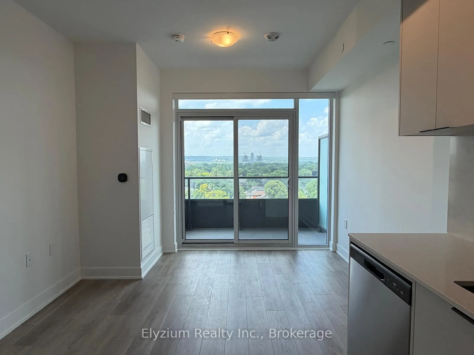 Photo 6 of Unit 1111, 2088 James Street, Burlington, Brant — HOMEH