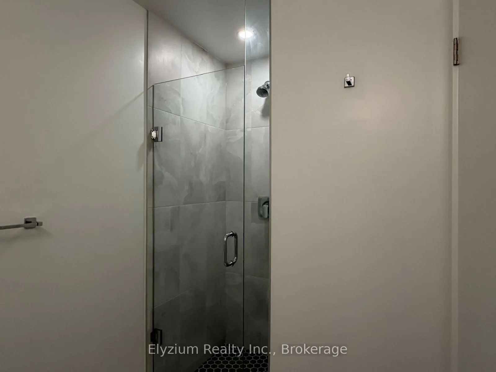 Photo 13 of Unit 1111, 2088 James Street, Burlington, Brant — HOMEH