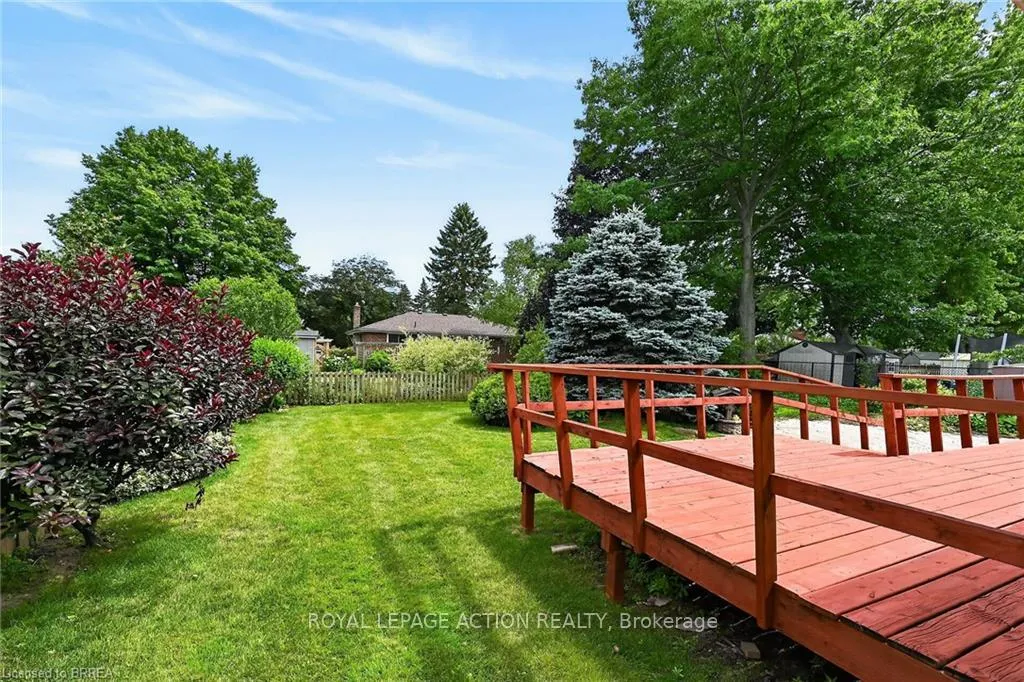 Photo 38 of 21 Brier Crescent, Brantford — HOMEH