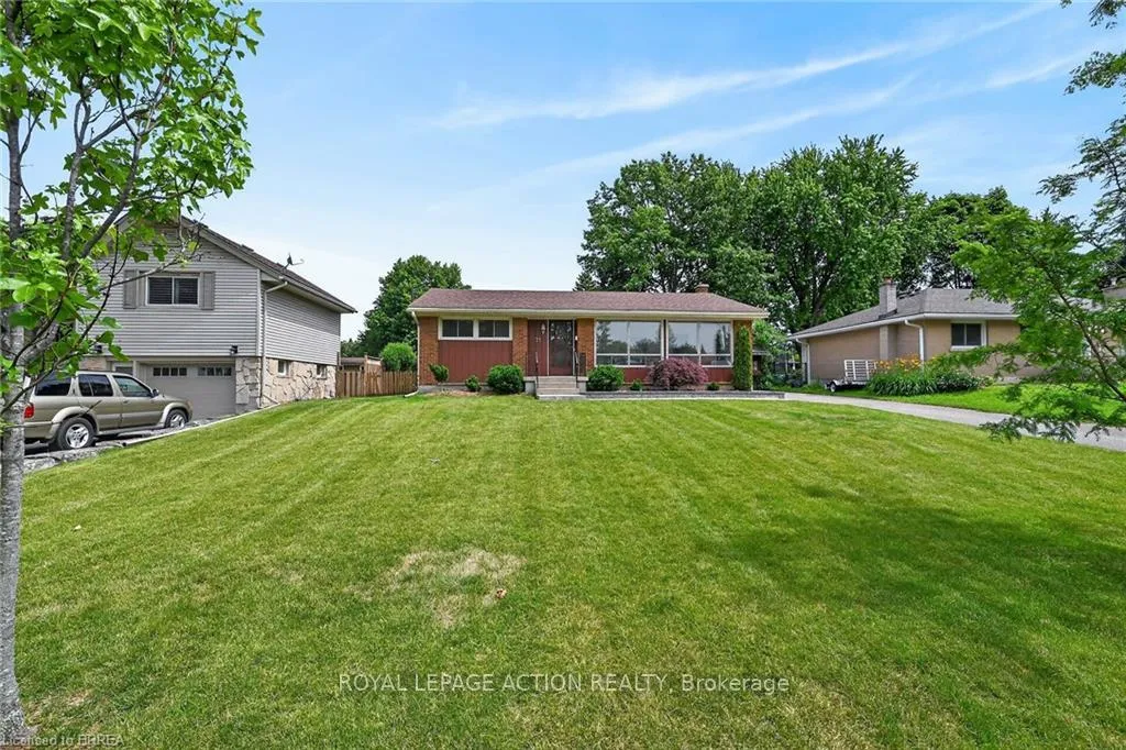 Photo 42 of 21 Brier Crescent, Brantford — HOMEH