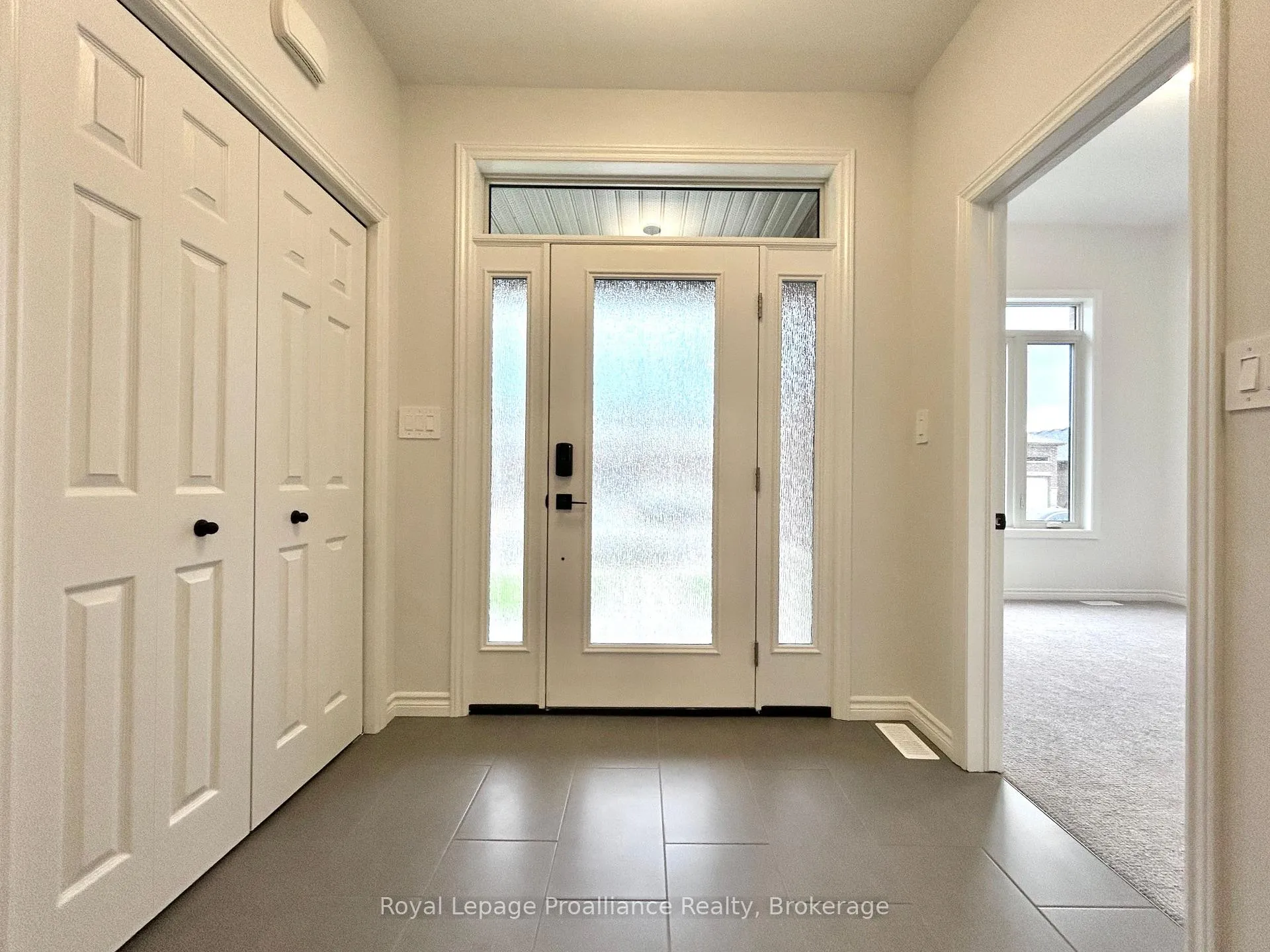 Photo 2 of 33 Athabaska Drive, Belleville, Thurlow Ward — HOMEH