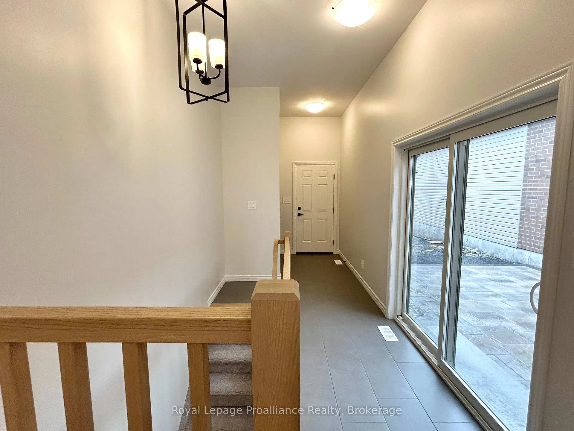 Photo 16 of 33 Athabaska Drive, Belleville, Thurlow Ward — HOMEH