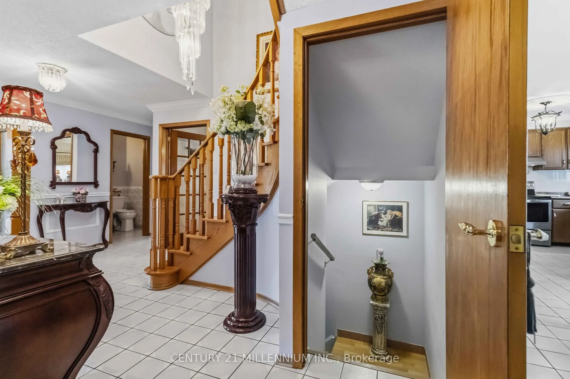 Photo 34 of 83 Sunforest Drive, Brampton, Heart Lake West — HOMEH