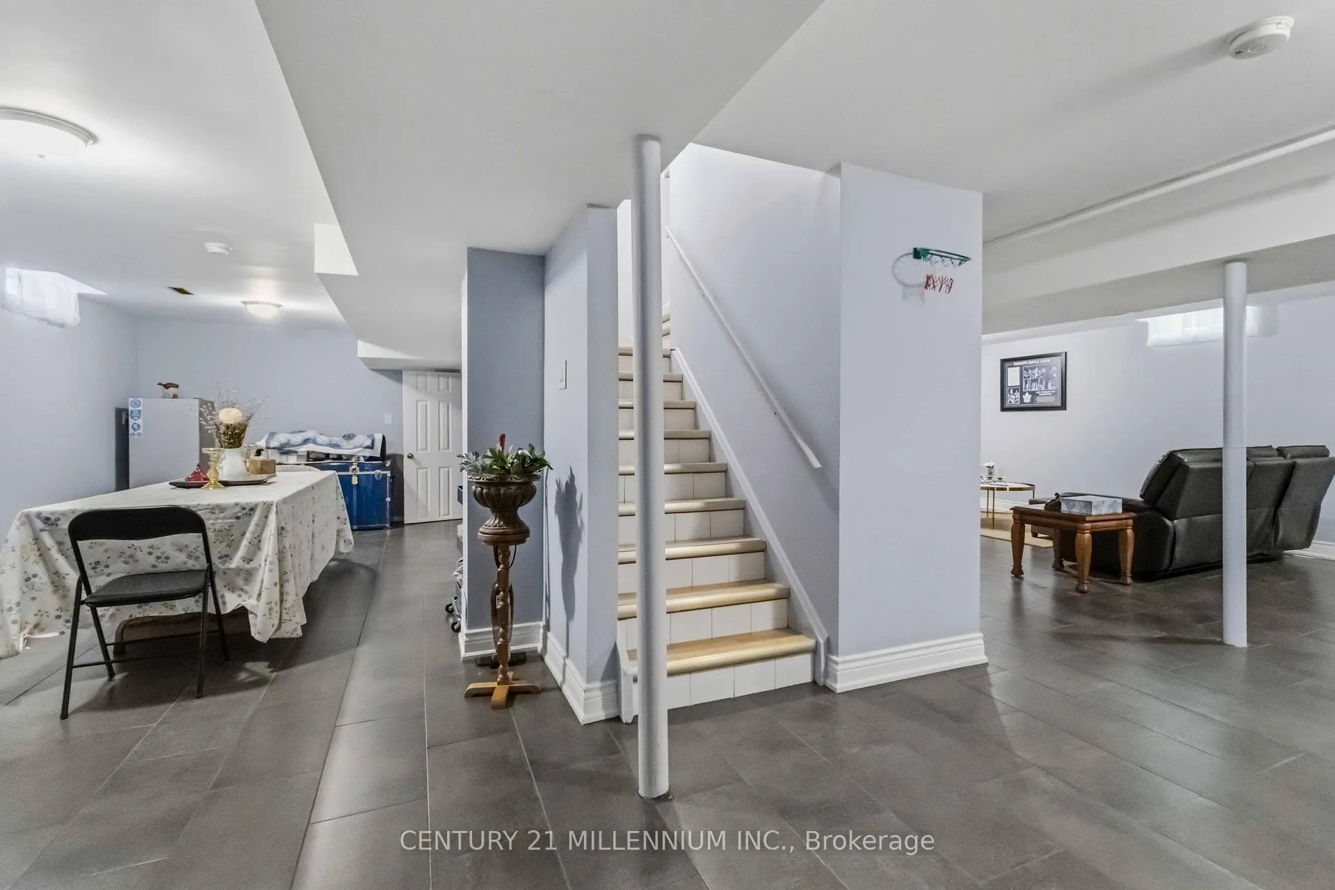 Photo 35 of 83 Sunforest Drive, Brampton, Heart Lake West — HOMEH
