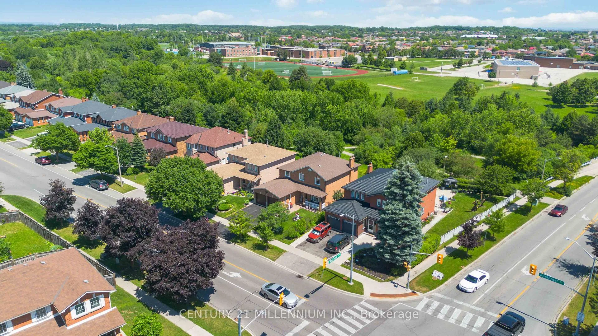 Photo 48 of 83 Sunforest Drive, Brampton, Heart Lake West — HOMEH