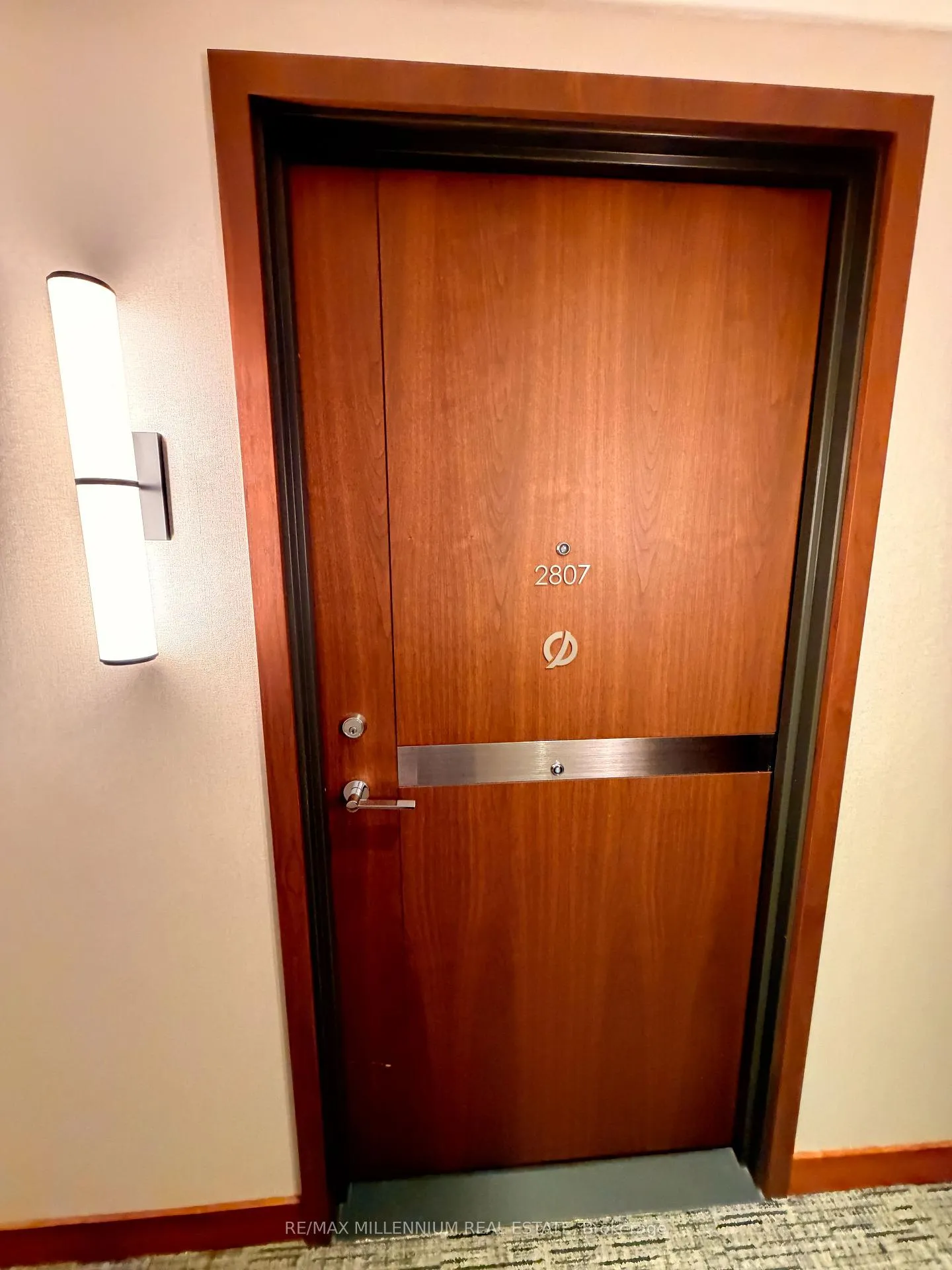 Photo 3 of Unit 2807, 19 Bathurst Street, Toronto, Waterfront Communities — HOMEH