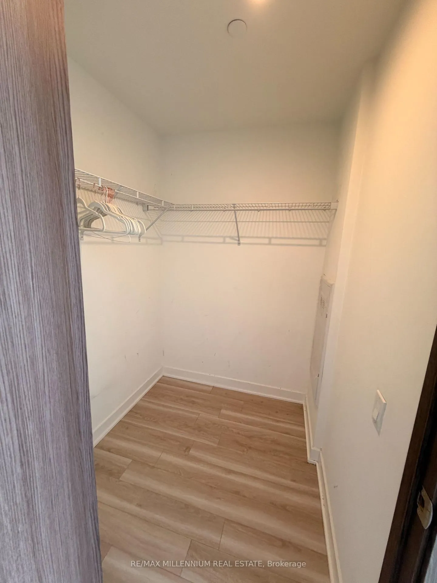 Photo 8 of Unit 2807, 19 Bathurst Street, Toronto, Waterfront Communities — HOMEH