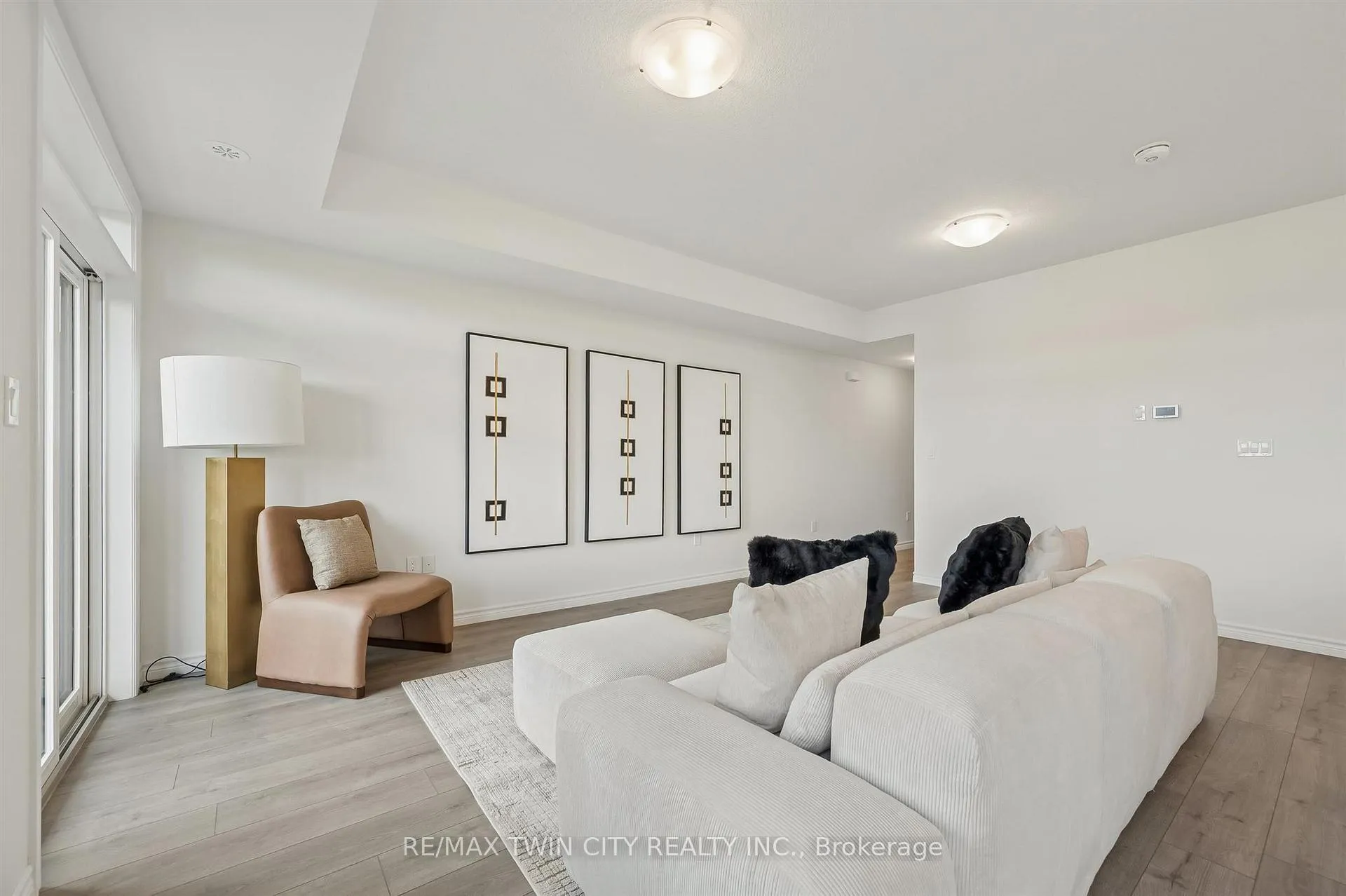 Photo 7 of 80 Lomond Lane, Kitchener, Huron Park — HOMEH