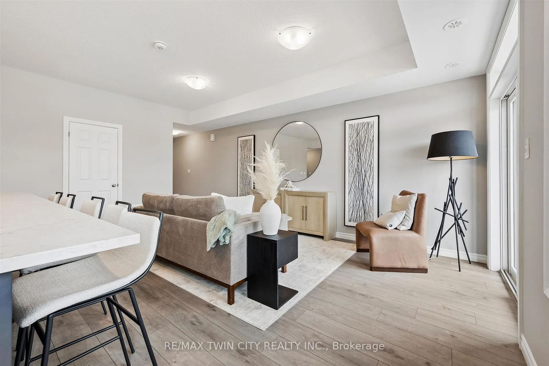Photo 10 of 9 Lomond Lane, Kitchener, Huron Park — HOMEH