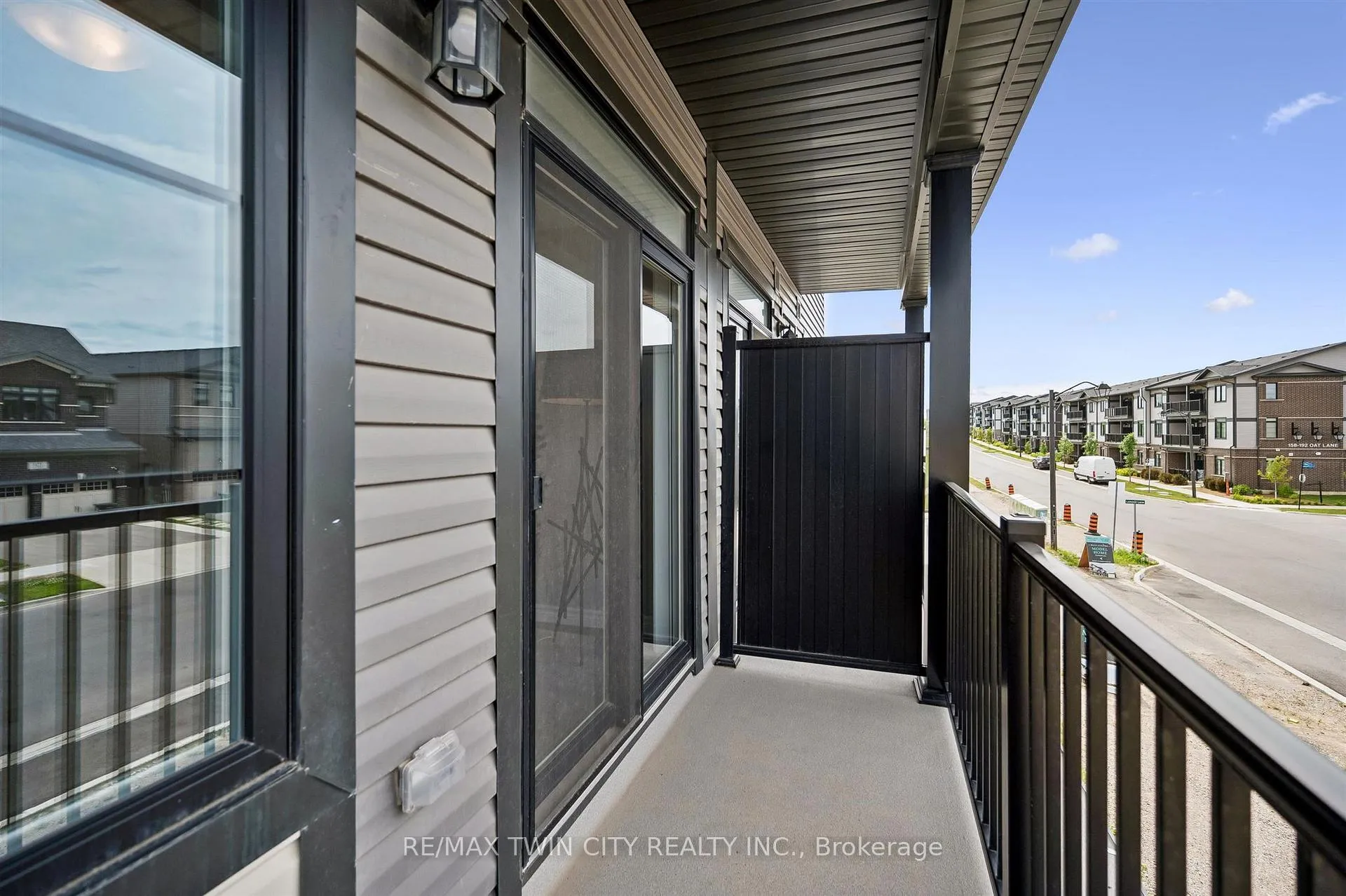 Photo 26 of 9 Lomond Lane, Kitchener, Huron Park — HOMEH