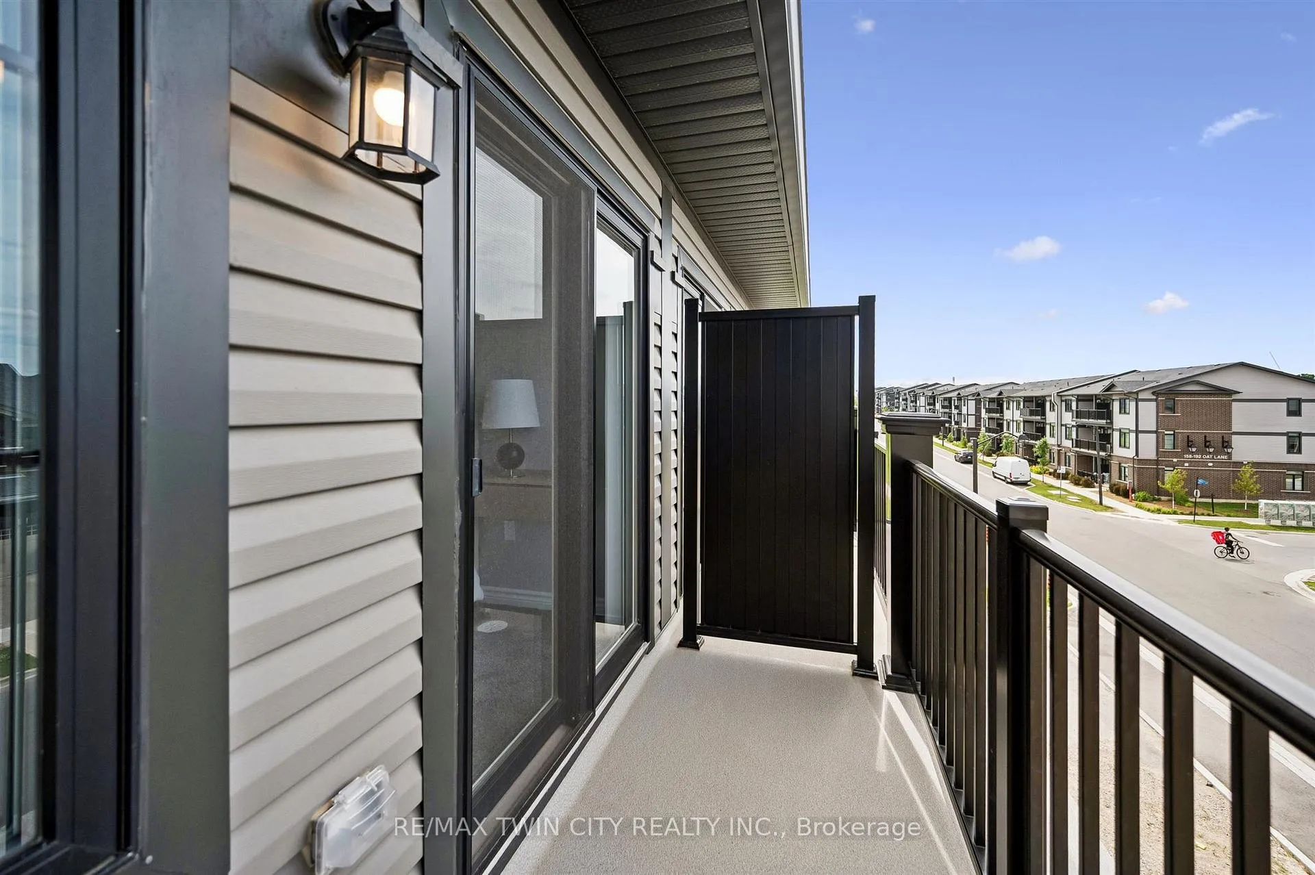 Photo 43 of 9 Lomond Lane, Kitchener, Huron Park — HOMEH