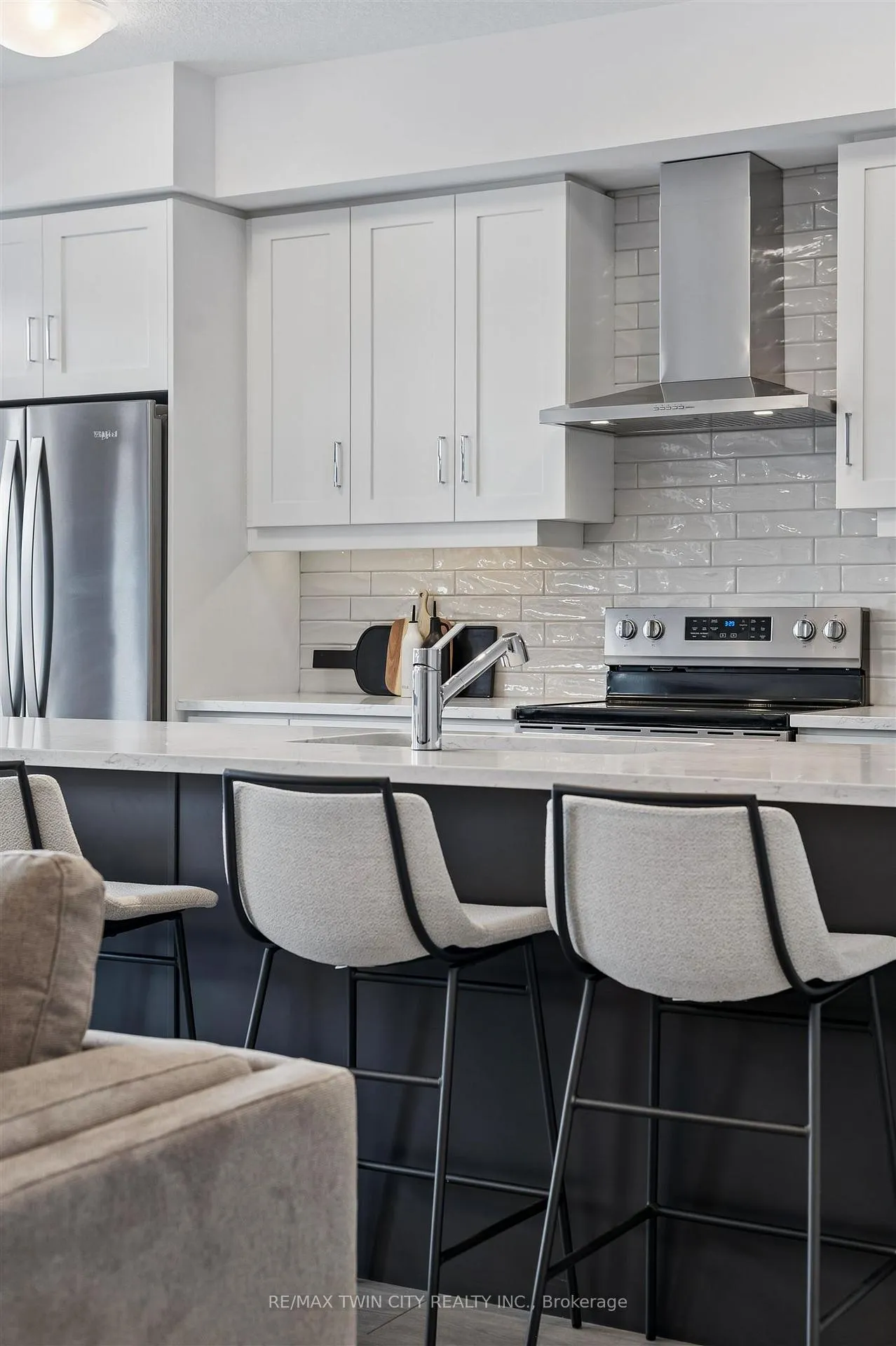 Photo 46 of 9 Lomond Lane, Kitchener, Huron Park — HOMEH