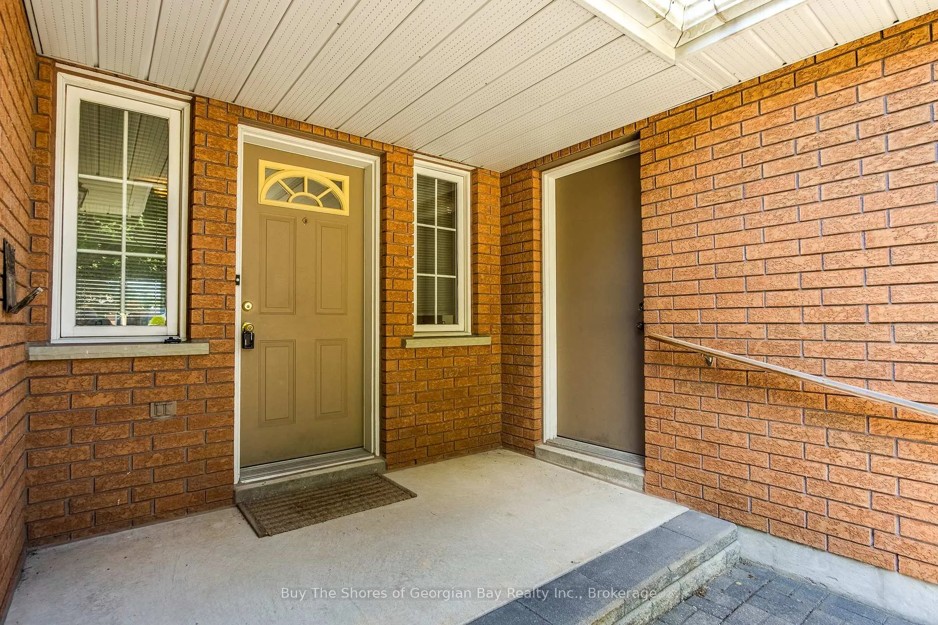 Photo 3 of 208 Margaret Street, Midland — HOMEH