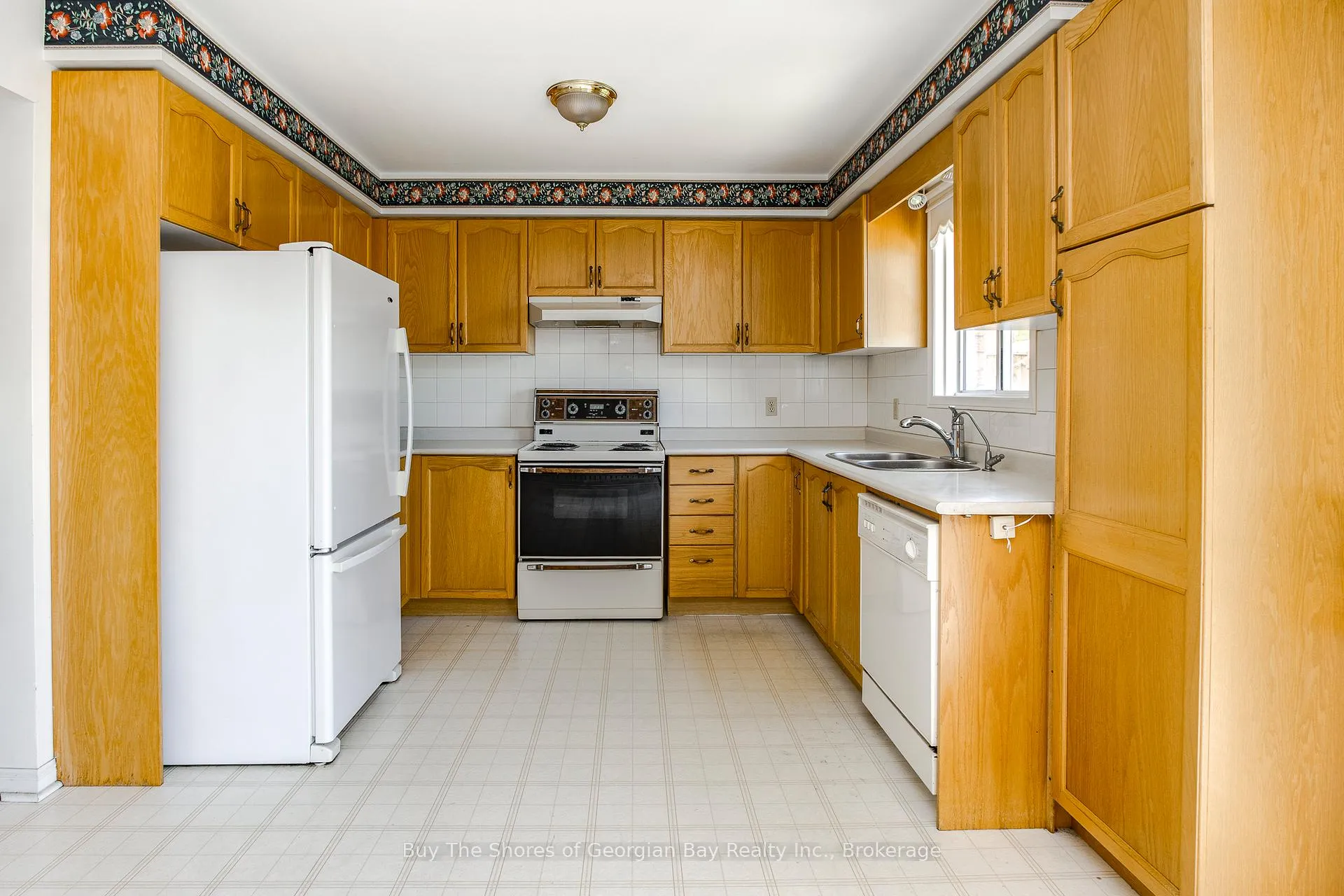 Photo 6 of 208 Margaret Street, Midland — HOMEH