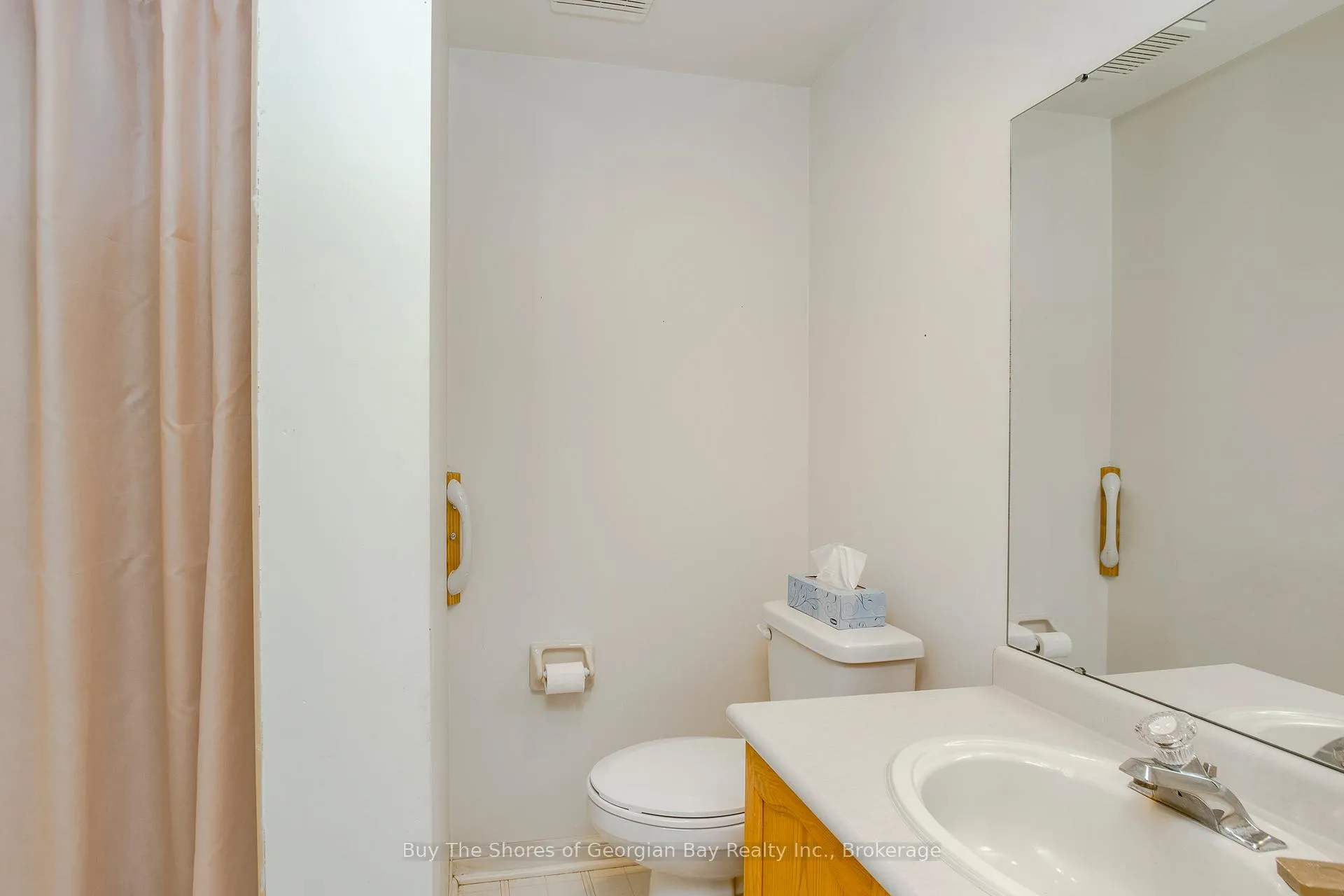 Photo 23 of 208 Margaret Street, Midland — HOMEH
