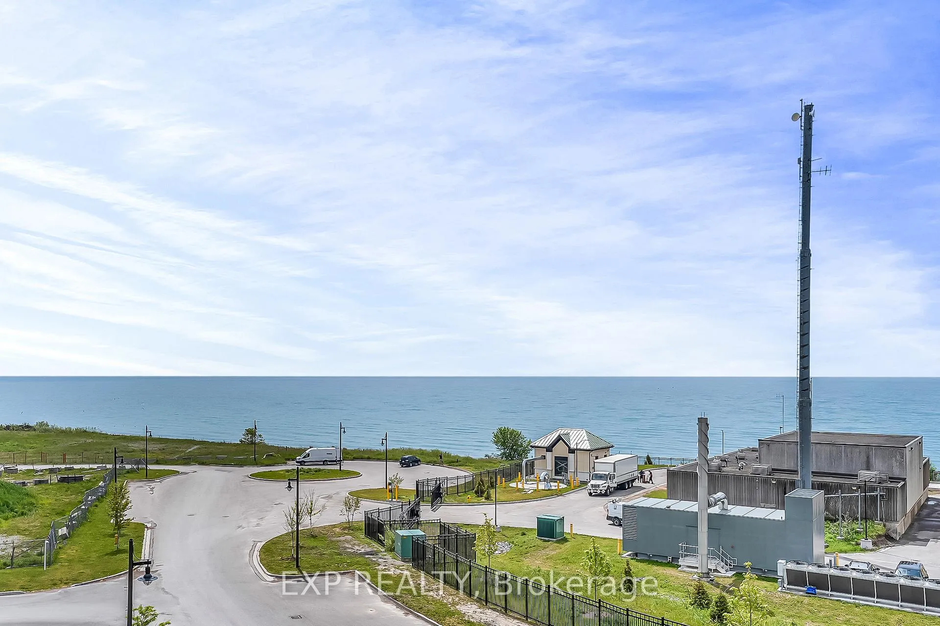Photo 1 of Unit 415, 50 Lakebreeze Drive, Clarington, Newcastle — HOMEH