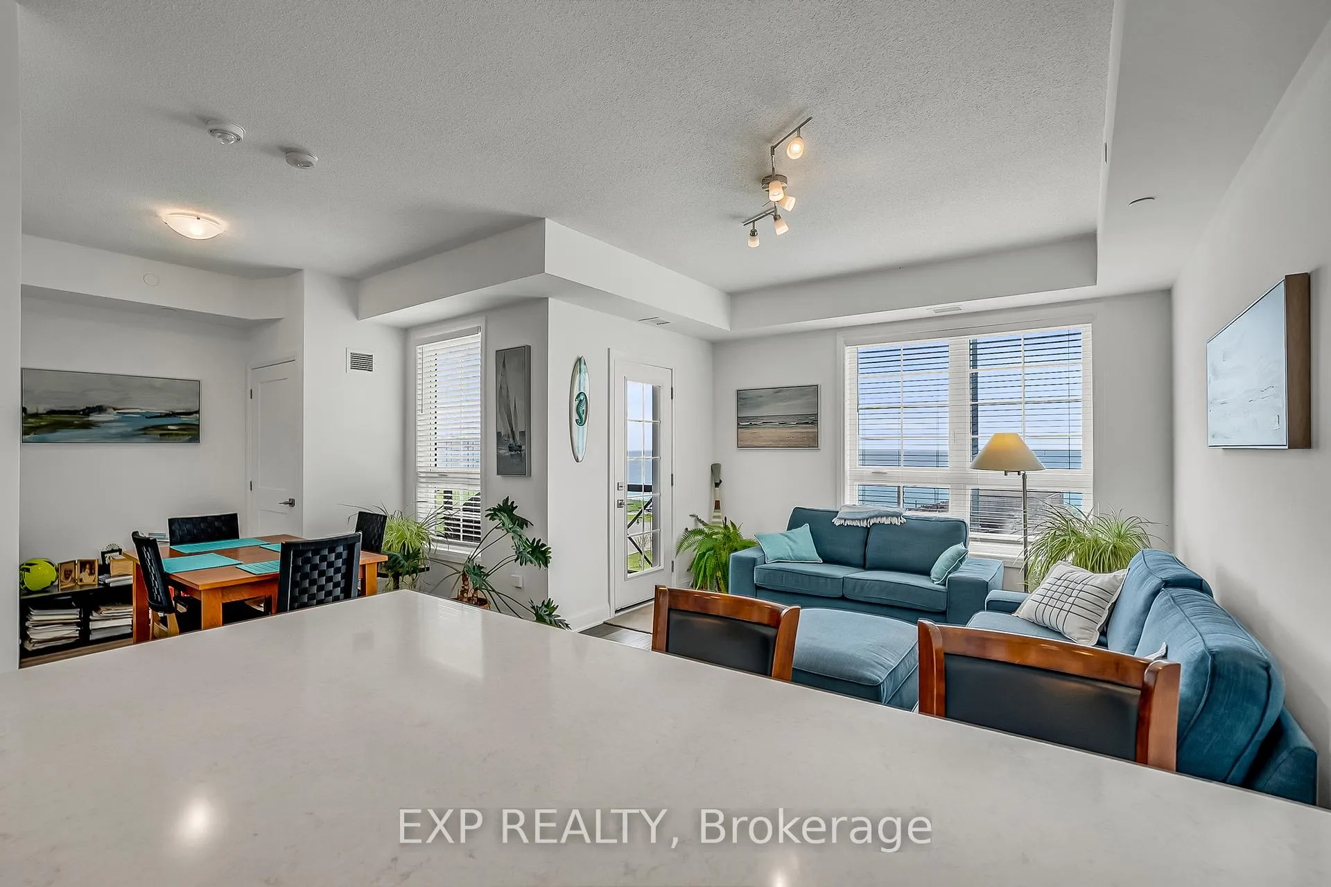 Photo 13 of Unit 415, 50 Lakebreeze Drive, Clarington, Newcastle — HOMEH