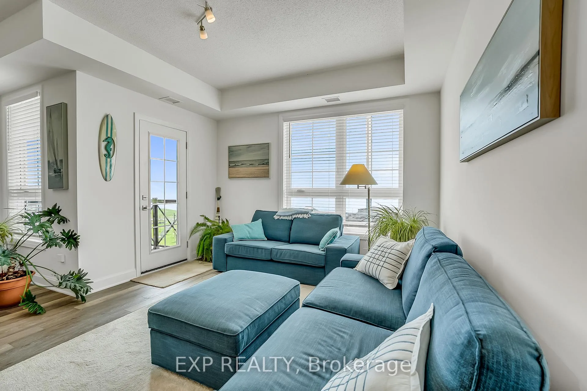 Photo 16 of Unit 415, 50 Lakebreeze Drive, Clarington, Newcastle — HOMEH