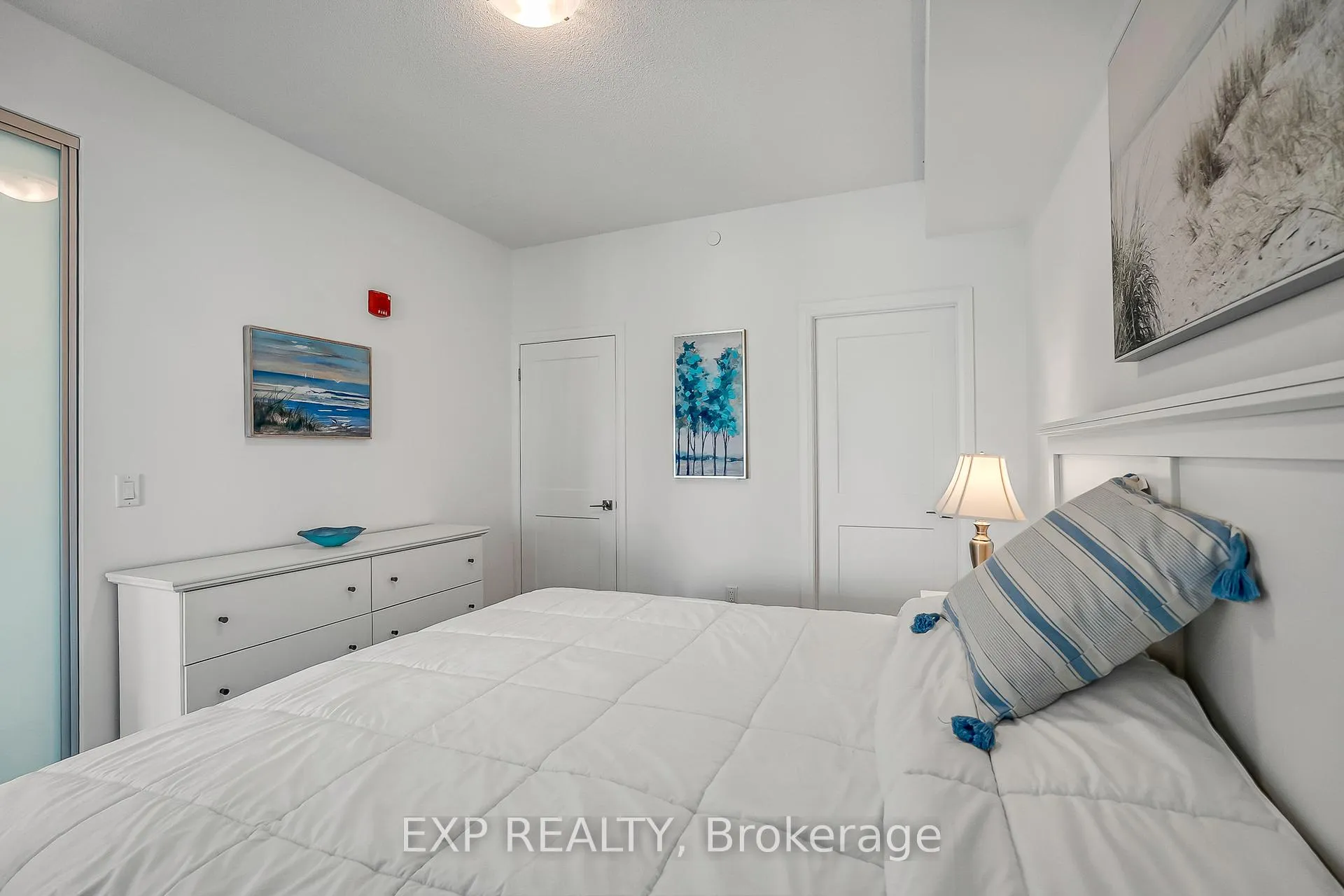 Photo 26 of Unit 415, 50 Lakebreeze Drive, Clarington, Newcastle — HOMEH