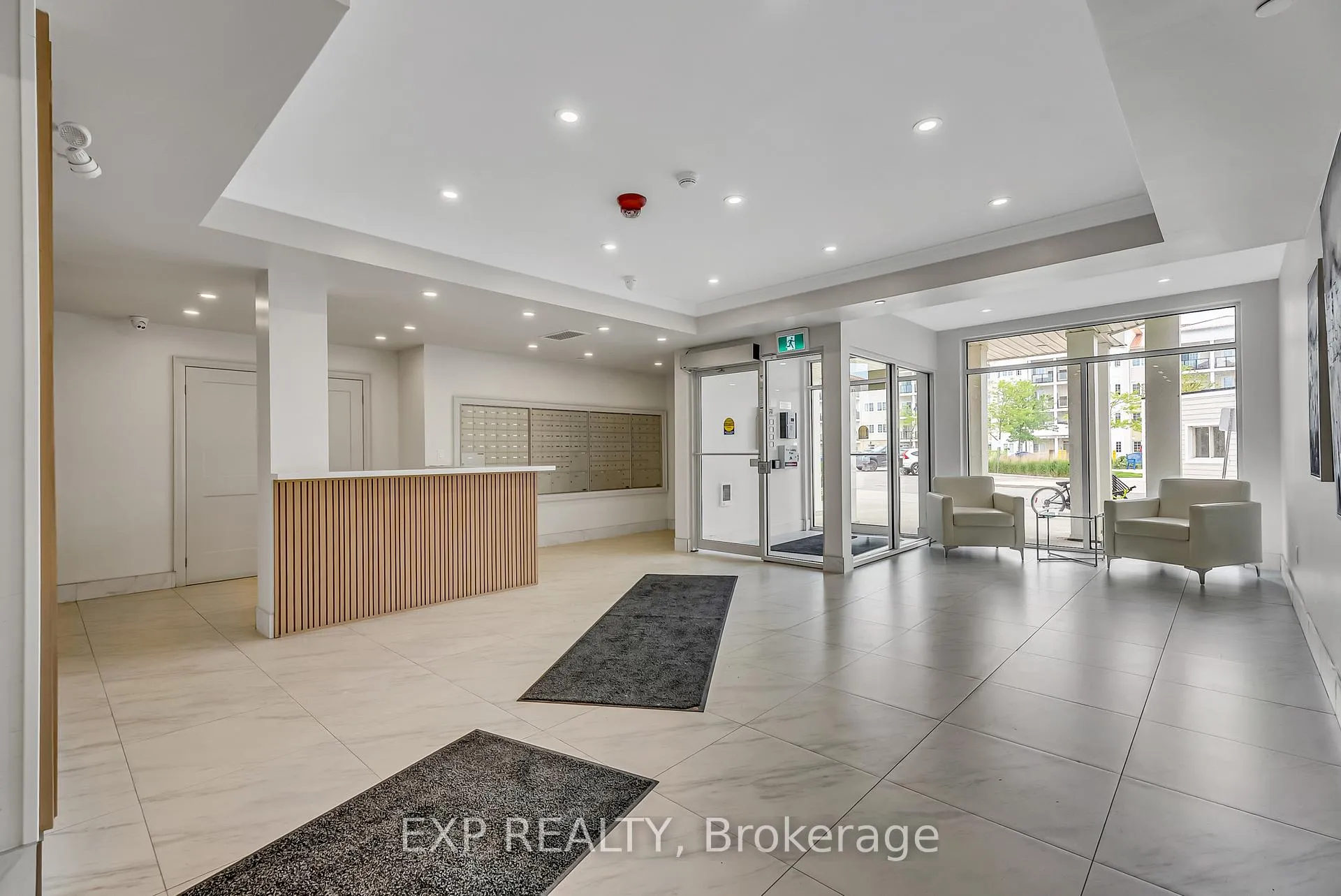 Photo 30 of Unit 415, 50 Lakebreeze Drive, Clarington, Newcastle — HOMEH