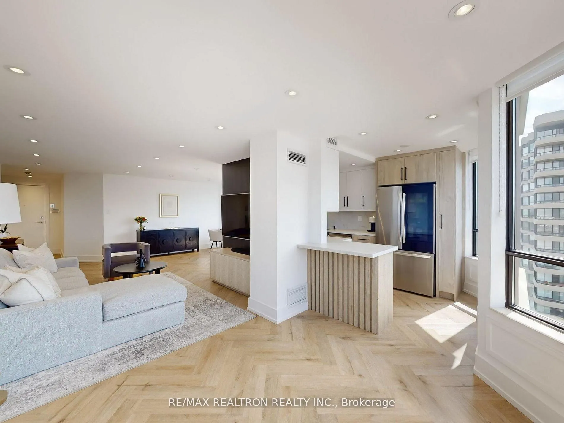 Photo of Unit 1111, 7460 Bathurst Street