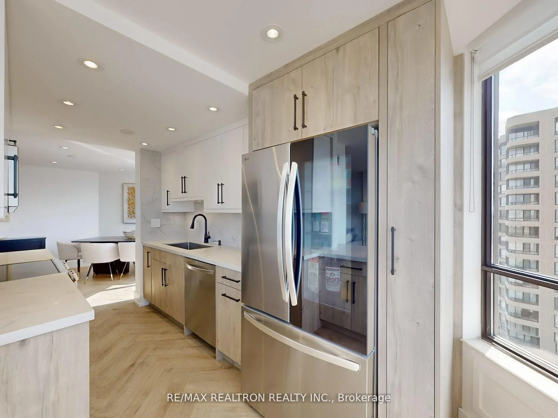 Photo 10 of Unit 1111, 7460 Bathurst Street, Vaughan, Brownridge — HOMEH