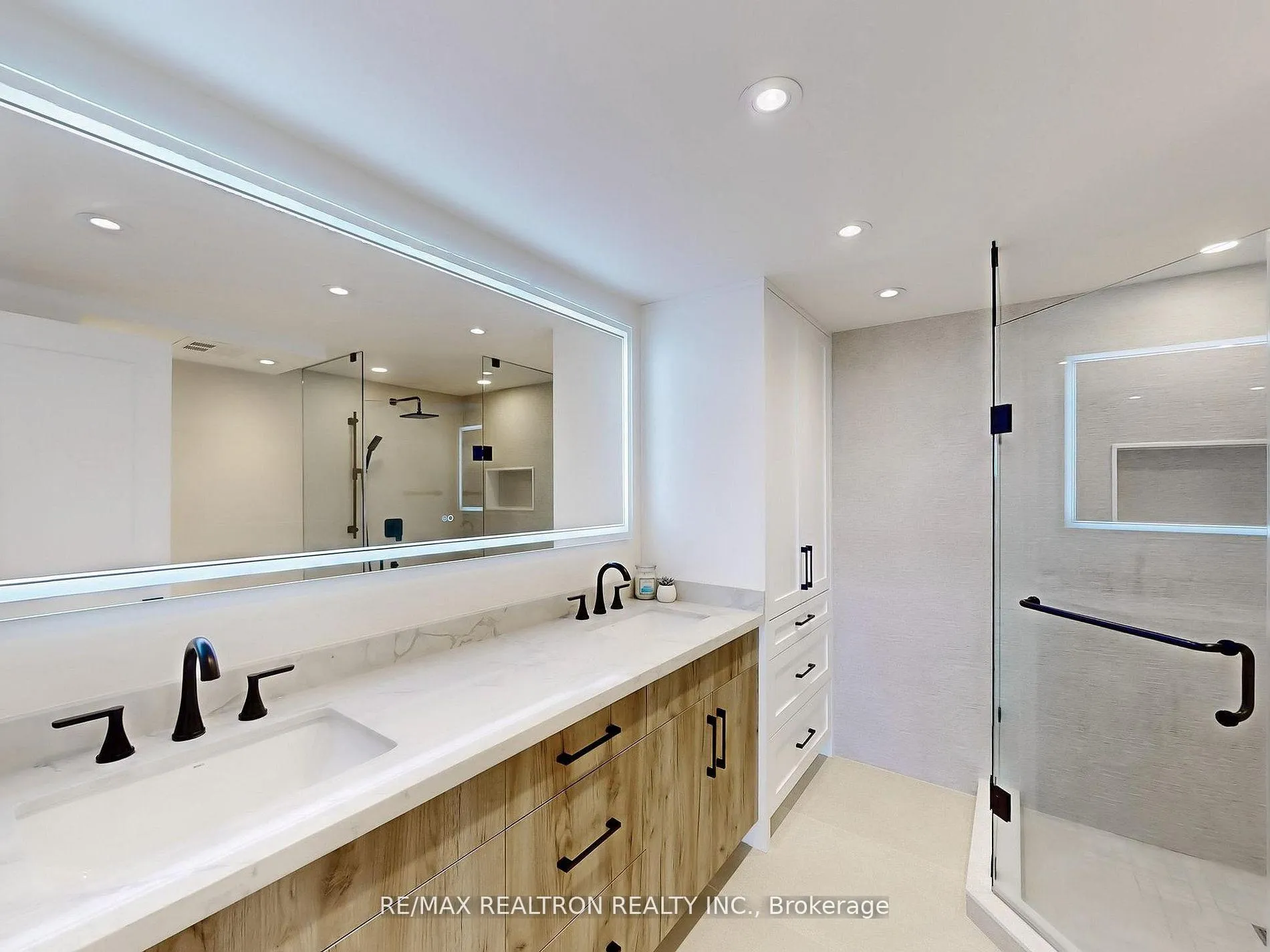Photo 15 of Unit 1111, 7460 Bathurst Street, Vaughan, Brownridge — HOMEH