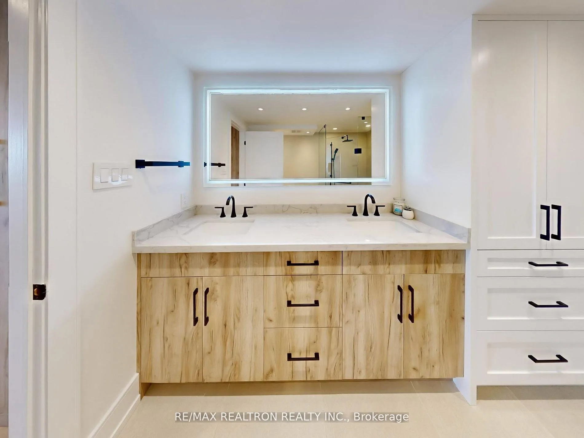 Photo 16 of Unit 1111, 7460 Bathurst Street, Vaughan, Brownridge — HOMEH