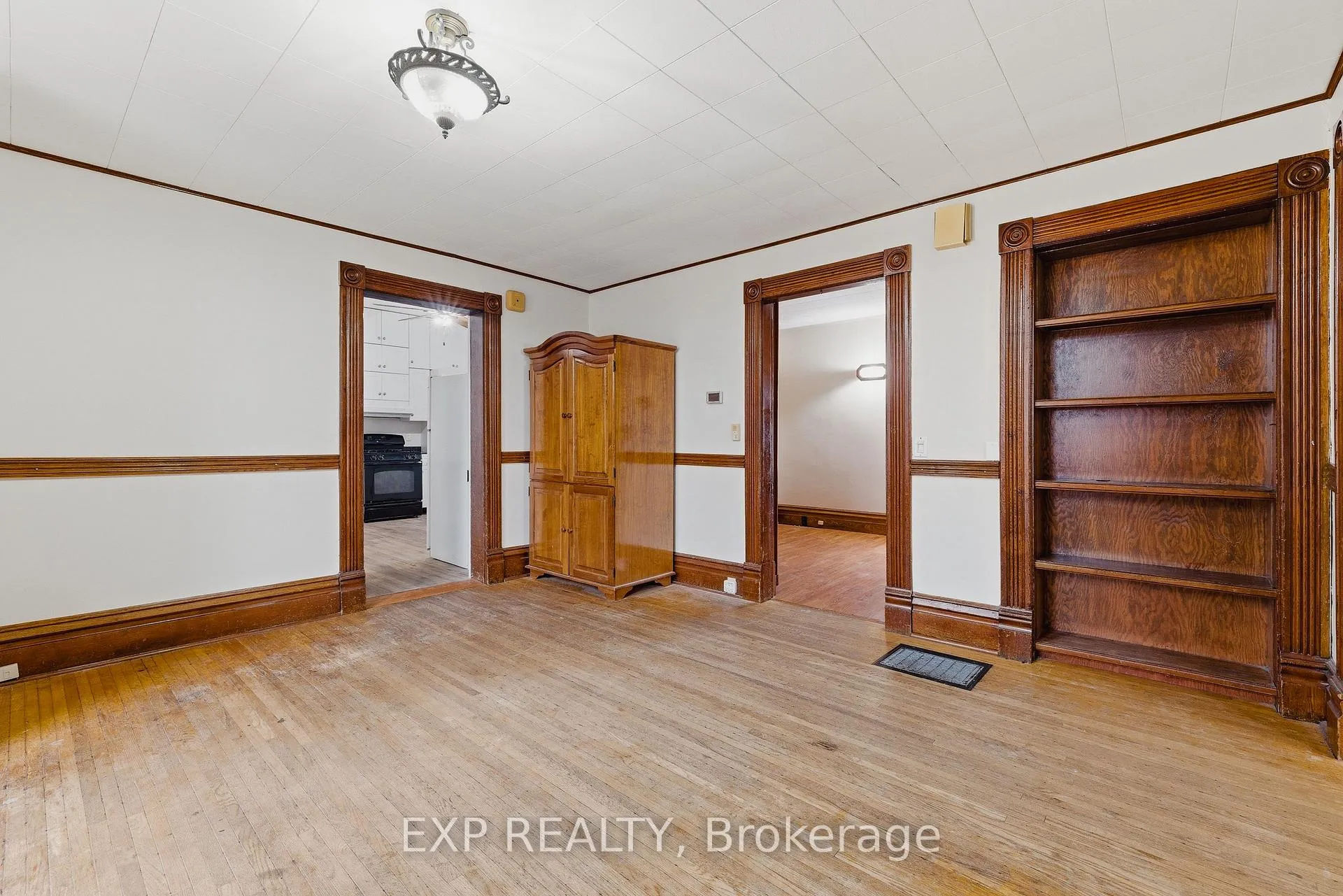 Photo 6 of 19 Adam Street, Huron East, Seaforth — HOMEH