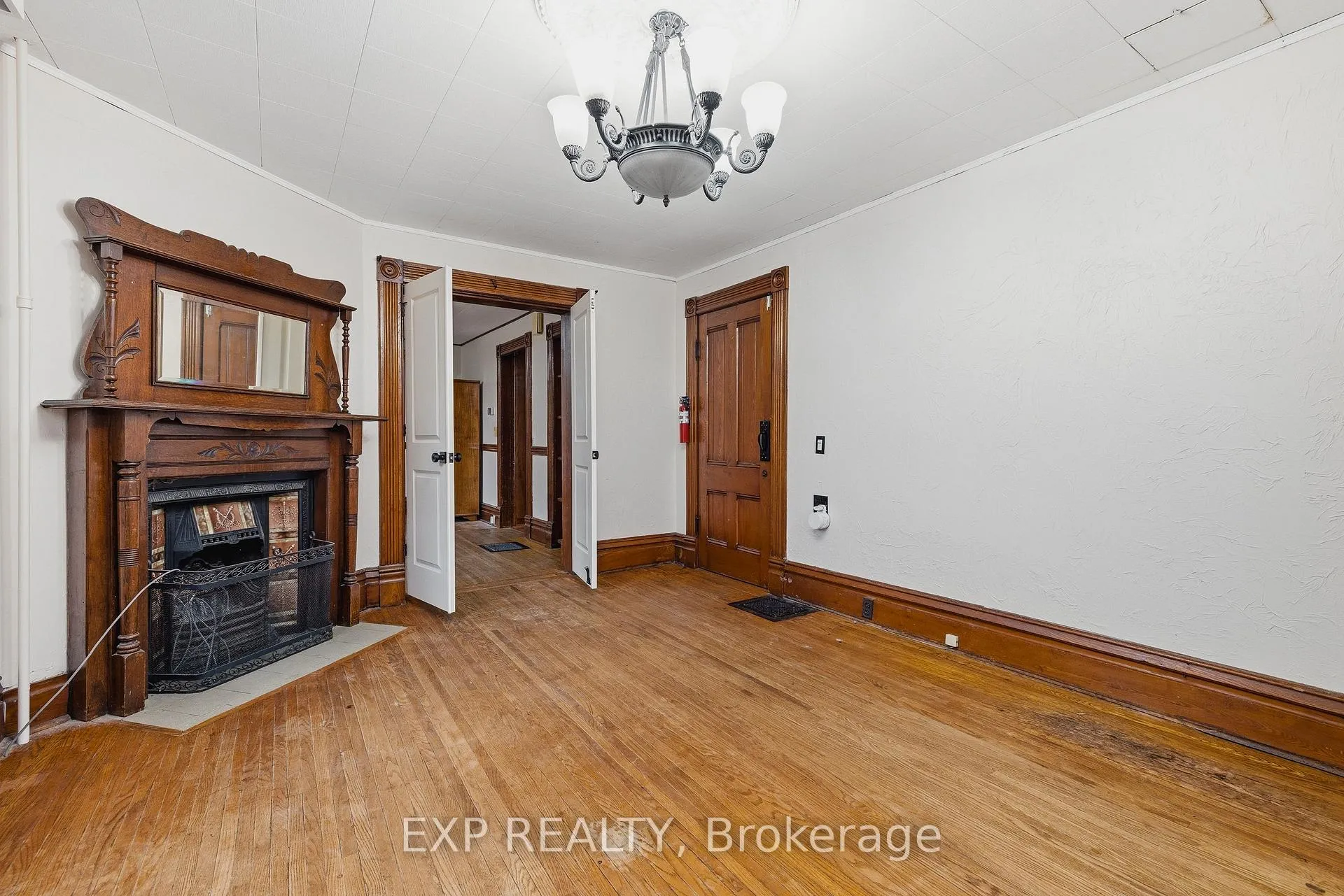 Photo 11 of 19 Adam Street, Huron East, Seaforth — HOMEH