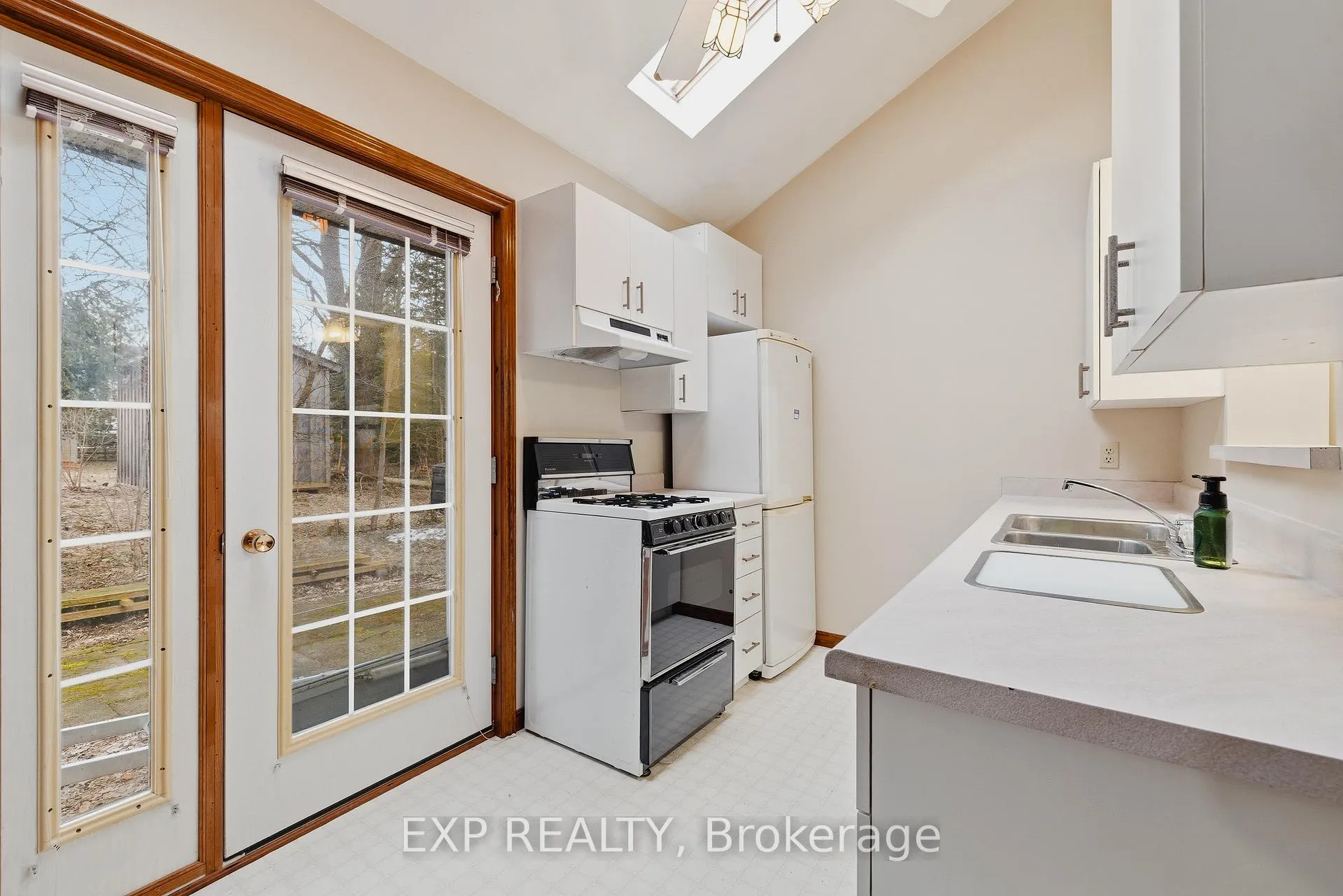 Photo 18 of 19 Adam Street, Huron East, Seaforth — HOMEH