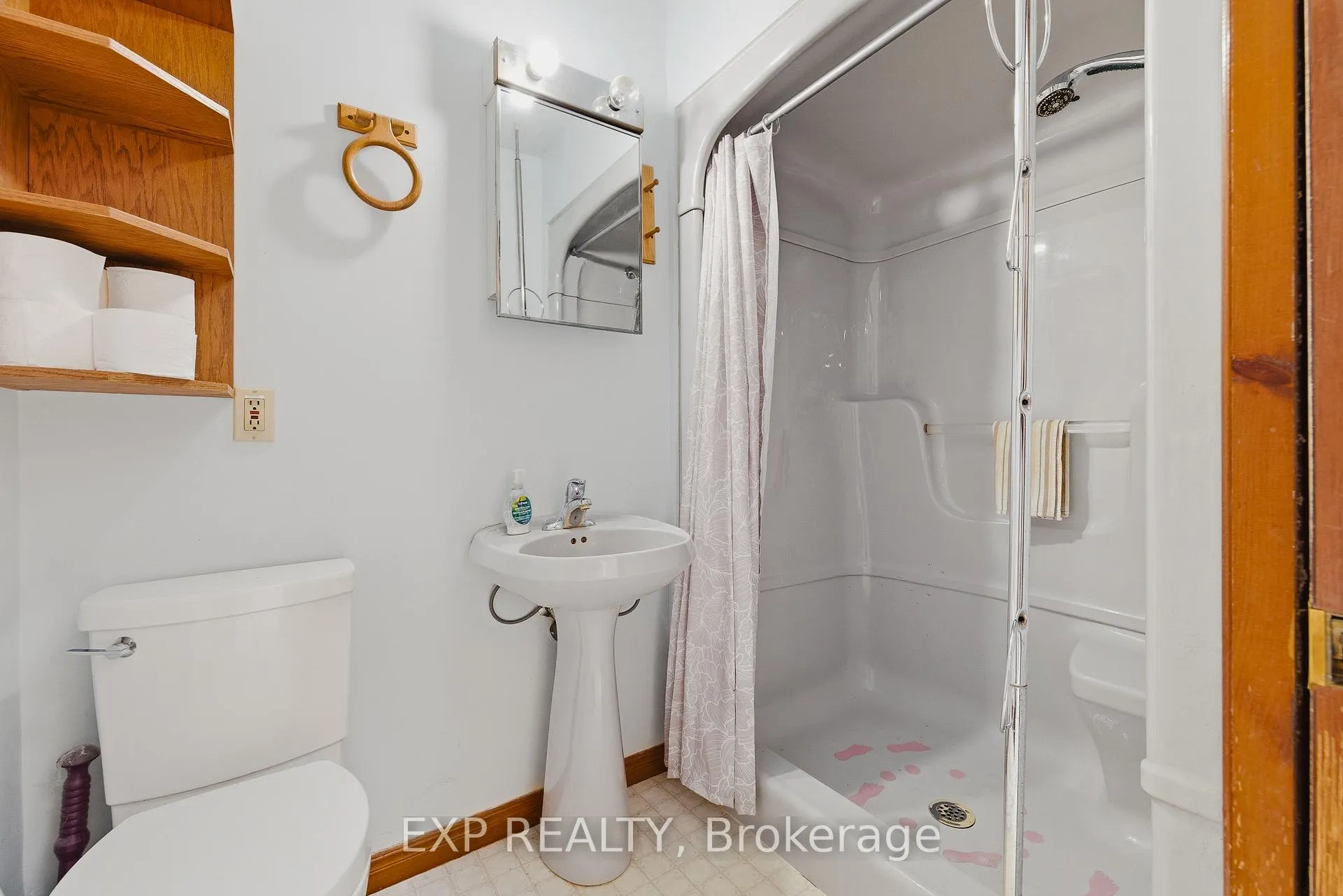 Photo 23 of 19 Adam Street, Huron East, Seaforth — HOMEH