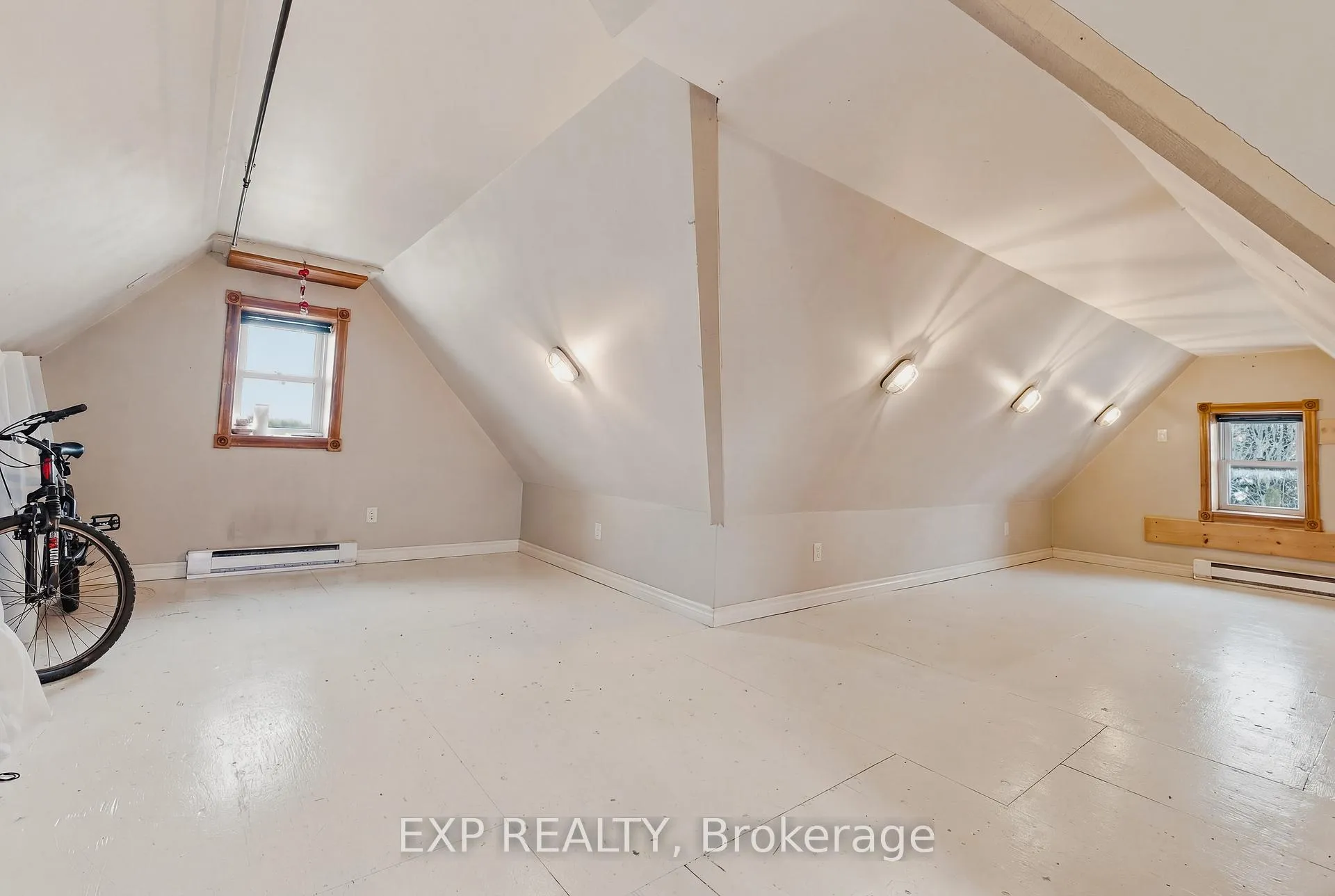 Photo 35 of 19 Adam Street, Huron East, Seaforth — HOMEH