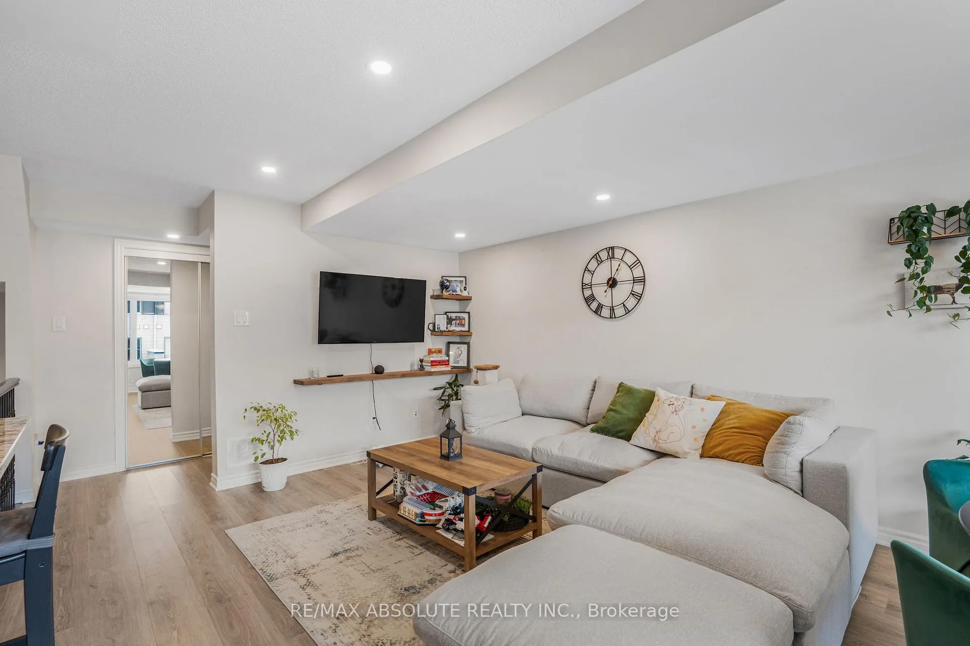 Photo 8 of 605 Makwa Private, Ottawa, CFB Rockcliffe and Area — HOMEH