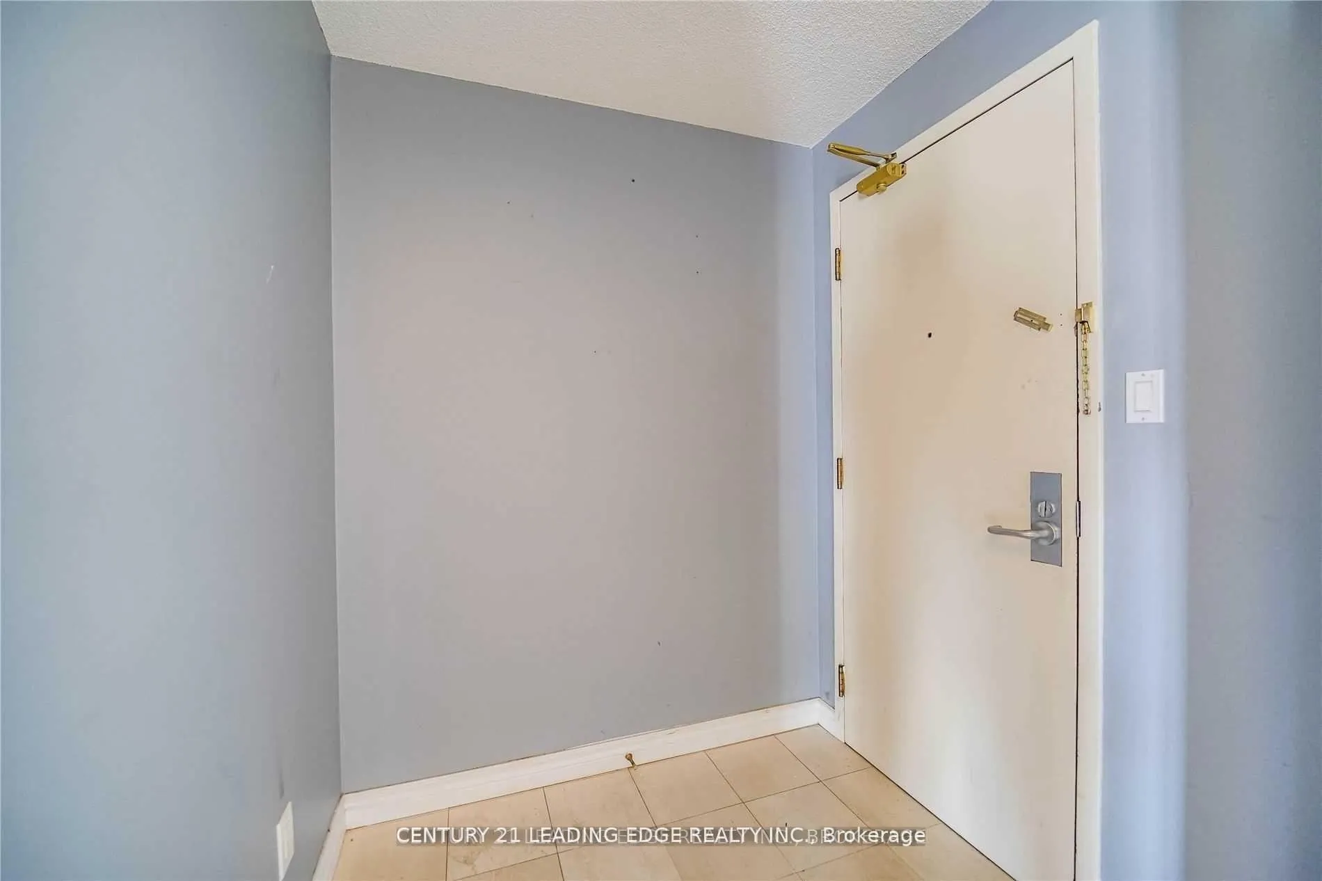 Photo 8 of Unit 8A, 67 Caroline Street S, Hamilton, Durand — HOMEH