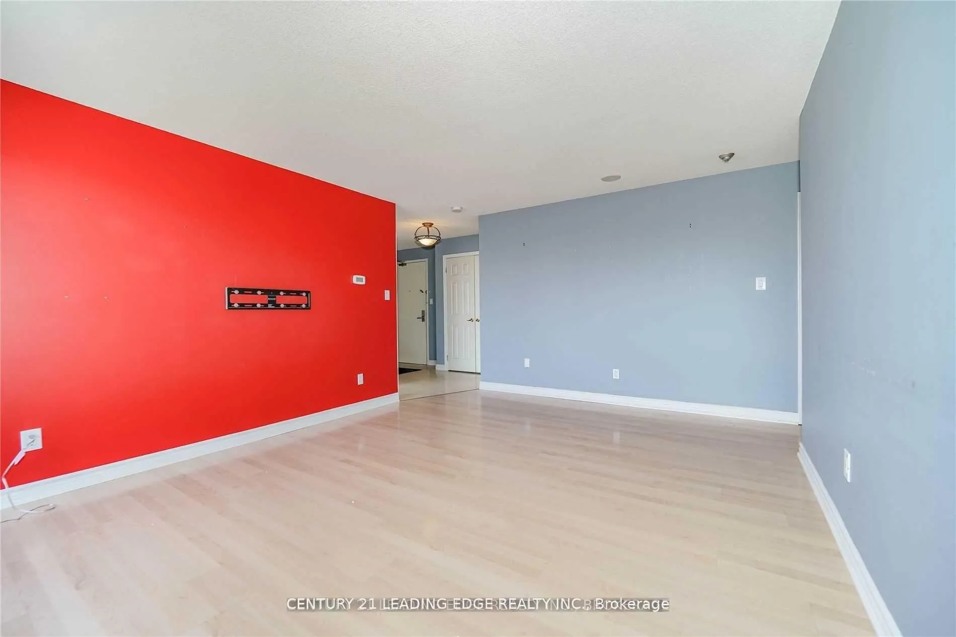 Photo 13 of Unit 8A, 67 Caroline Street S, Hamilton, Durand — HOMEH