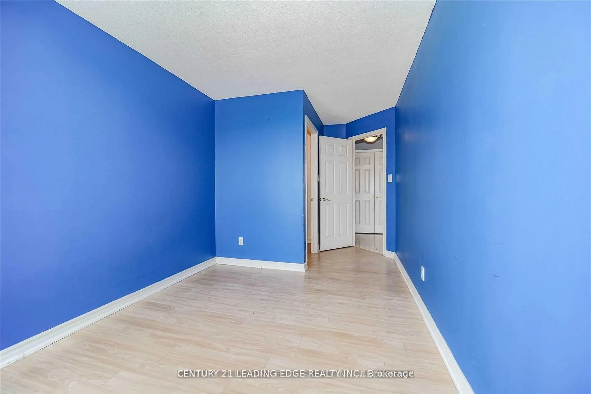 Photo 18 of Unit 8A, 67 Caroline Street S, Hamilton, Durand — HOMEH