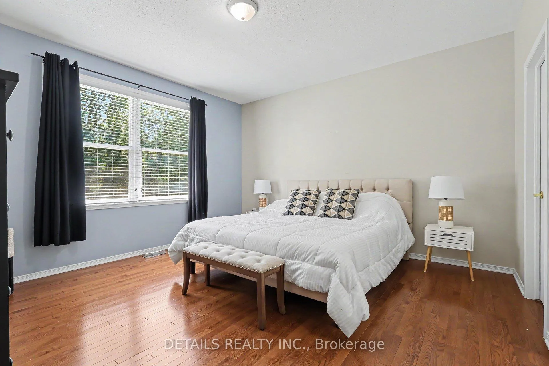 Photo 18 of 631 Country Trail, Ottawa, Carlsbad Springs — HOMEH
