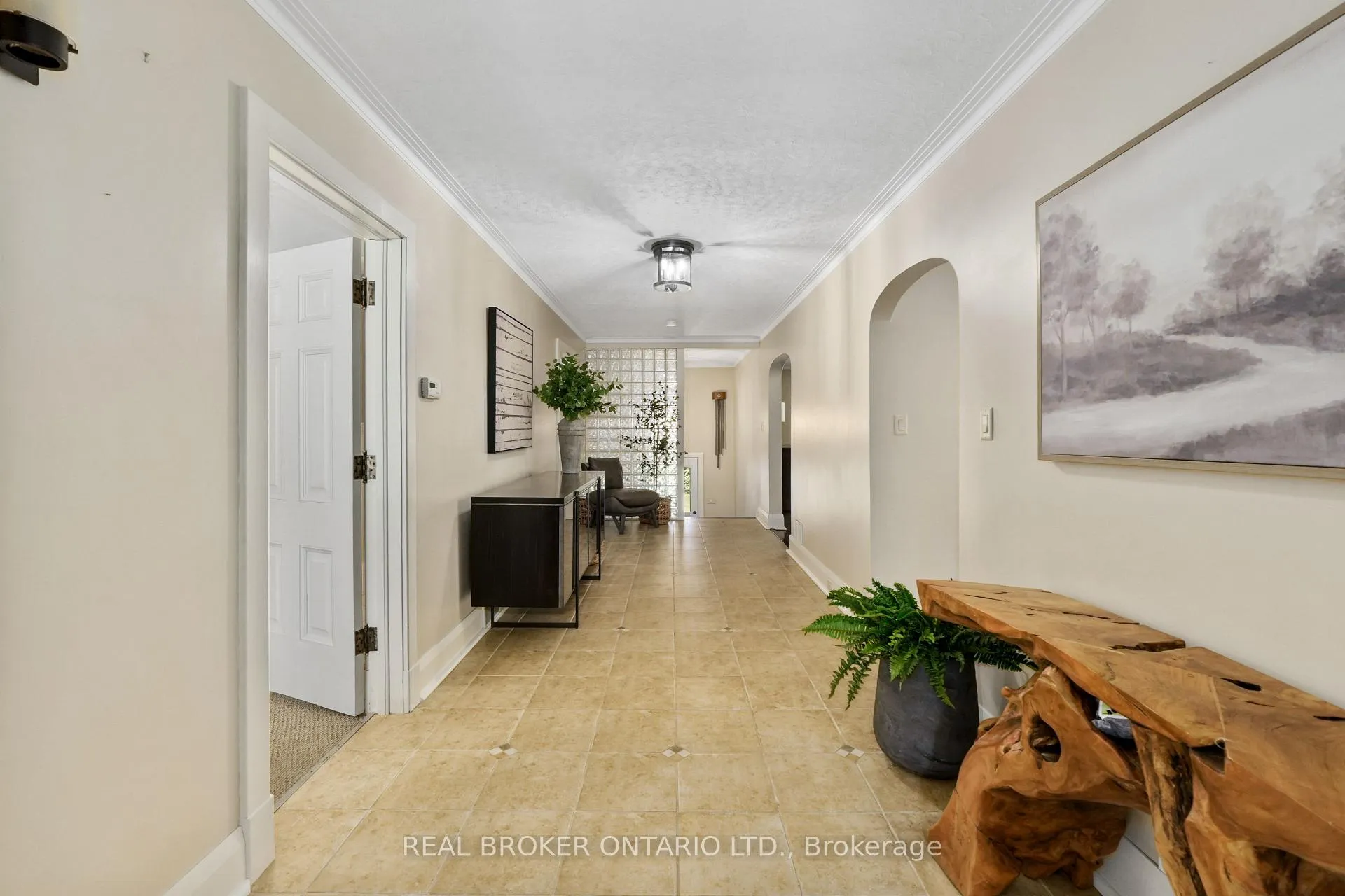 Photo 5 of 1018 Ward Street E, Selwyn — HOMEH