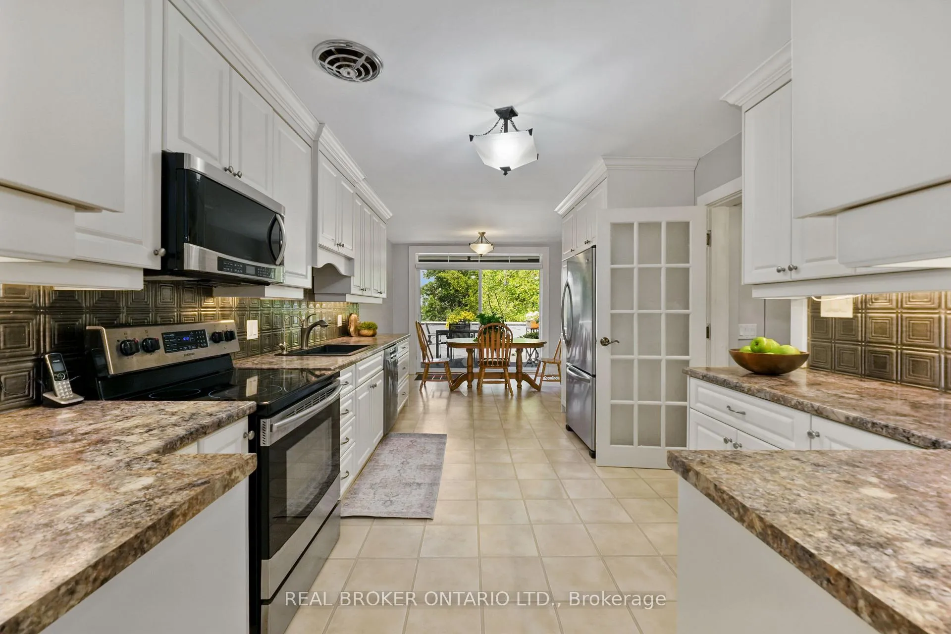 Photo 6 of 1018 Ward Street E, Selwyn — HOMEH