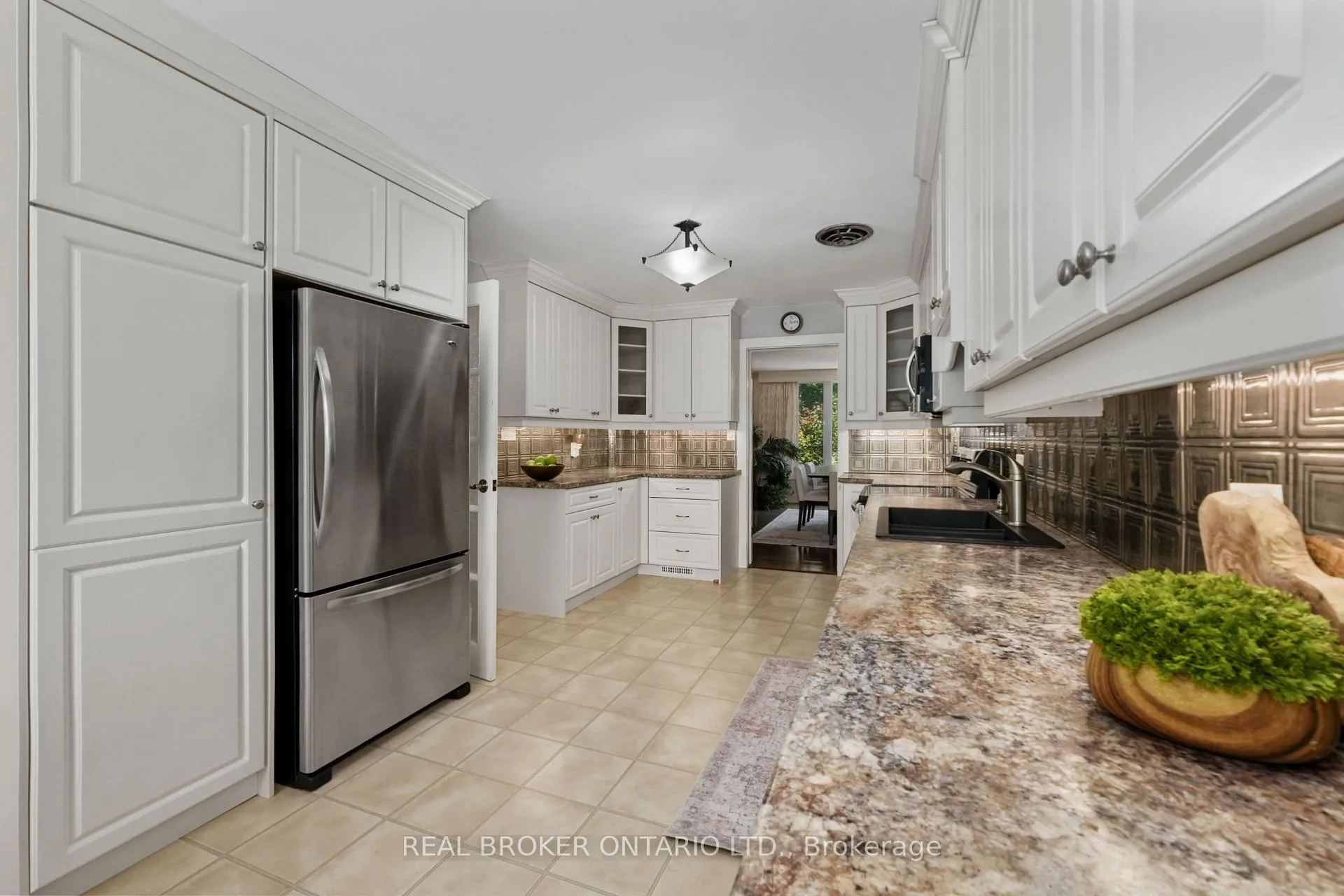 Photo 7 of 1018 Ward Street E, Selwyn — HOMEH