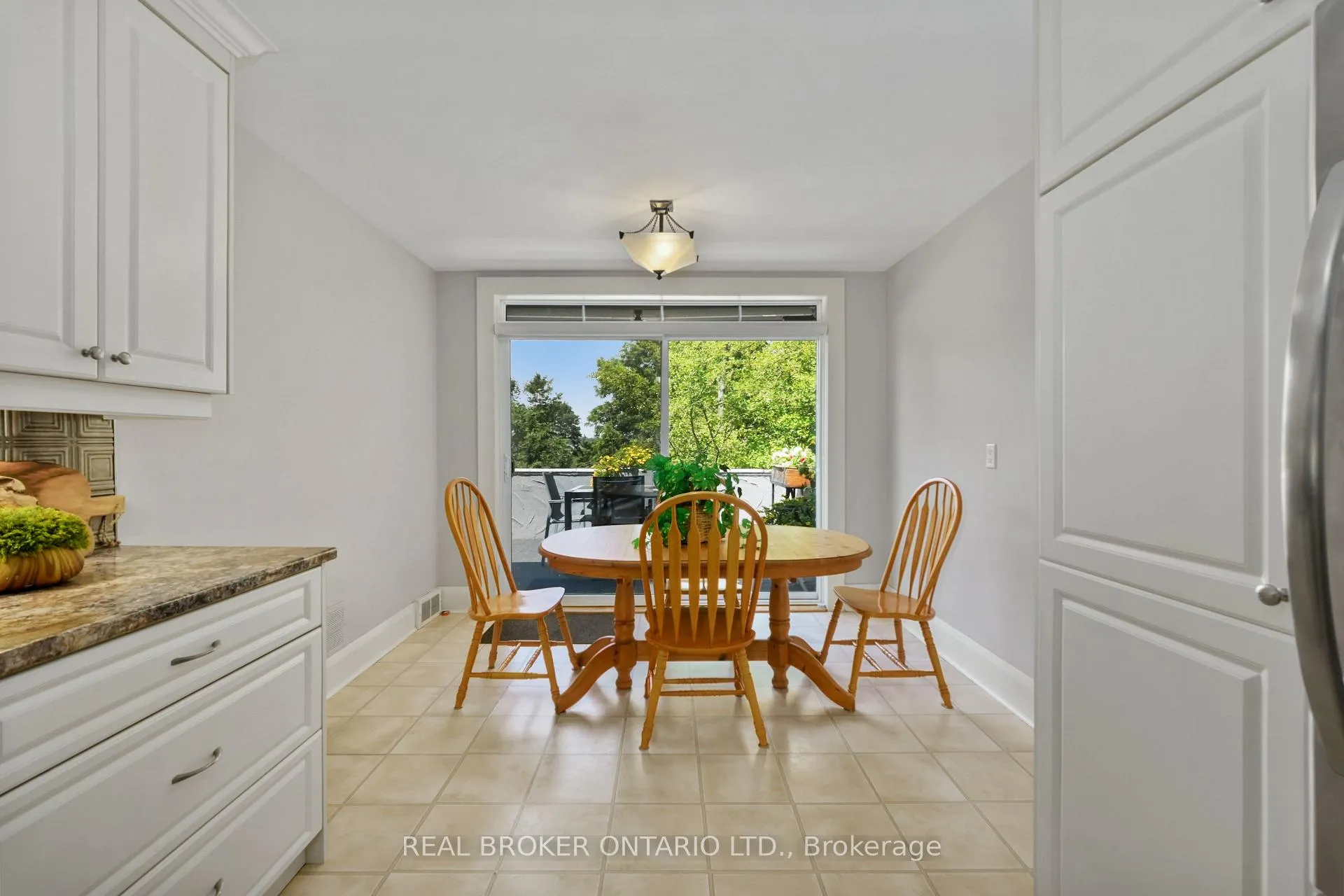 Photo 8 of 1018 Ward Street E, Selwyn — HOMEH