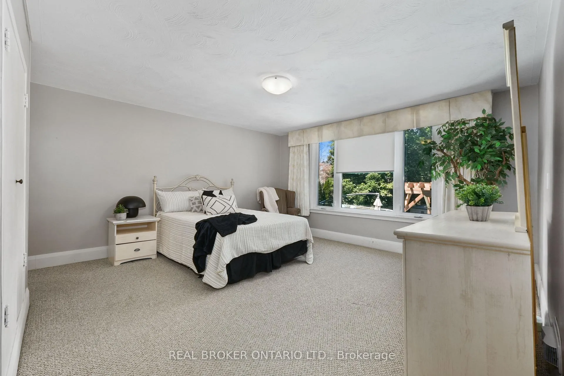 Photo 20 of 1018 Ward Street E, Selwyn — HOMEH