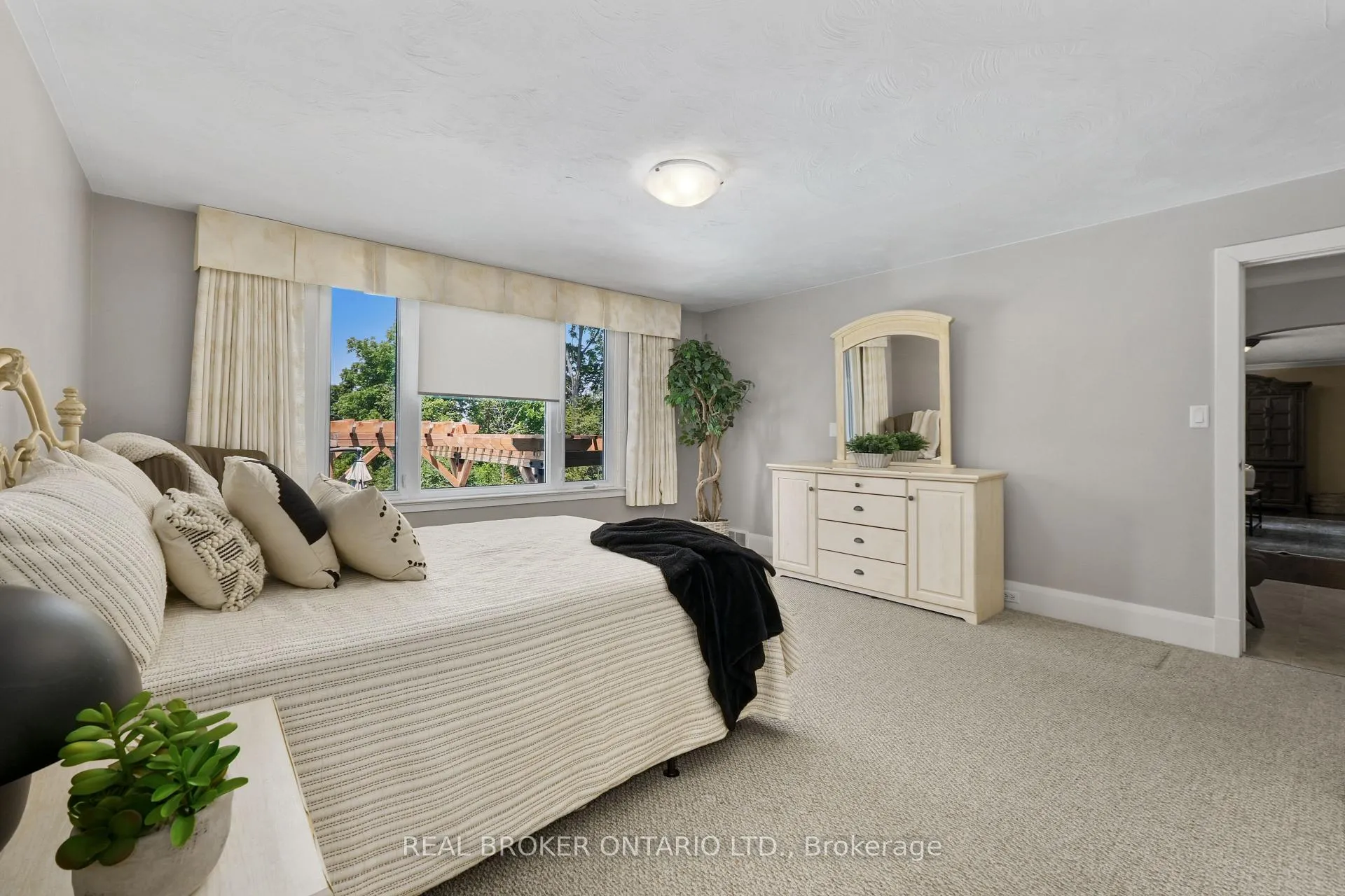 Photo 21 of 1018 Ward Street E, Selwyn — HOMEH
