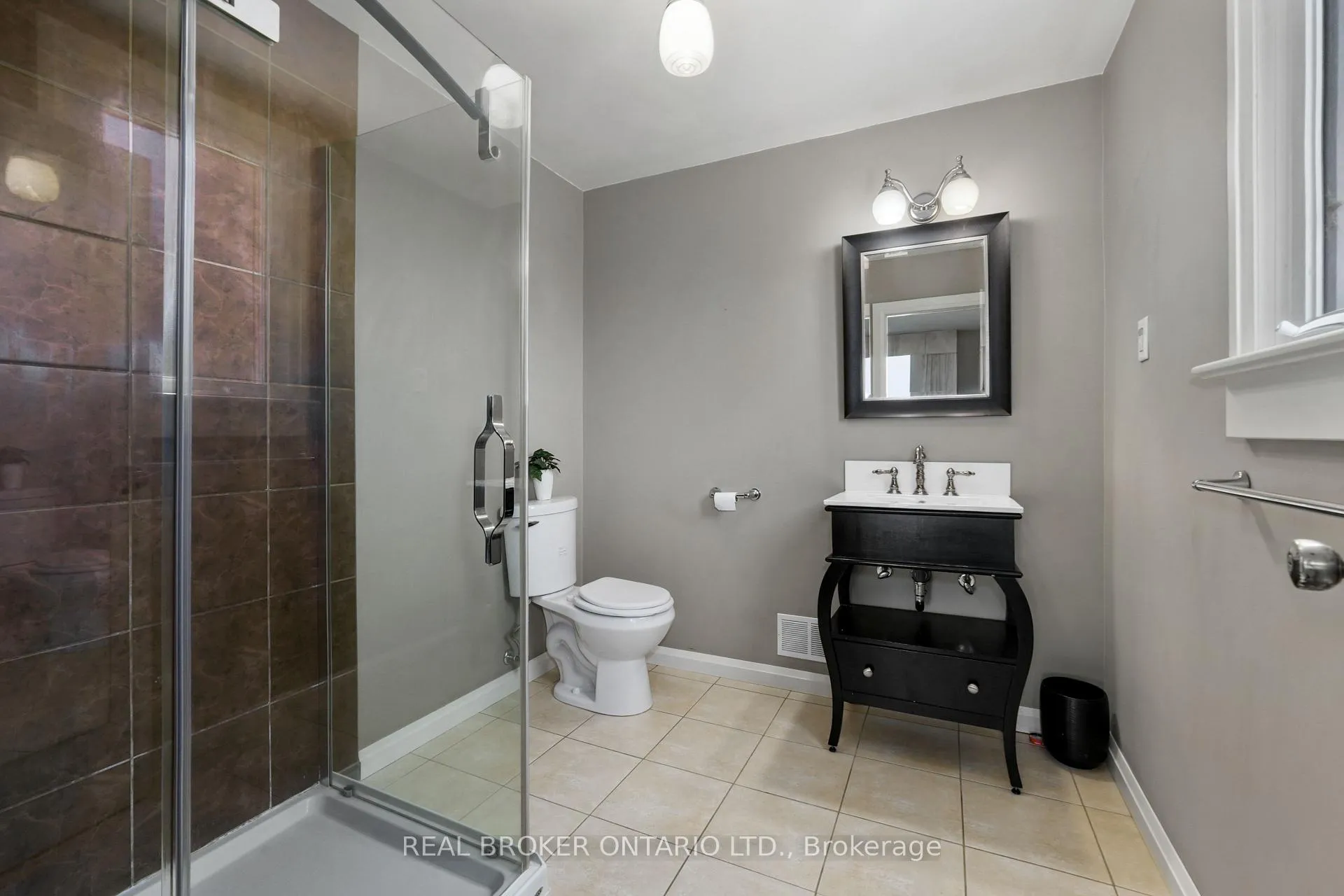 Photo 22 of 1018 Ward Street E, Selwyn — HOMEH