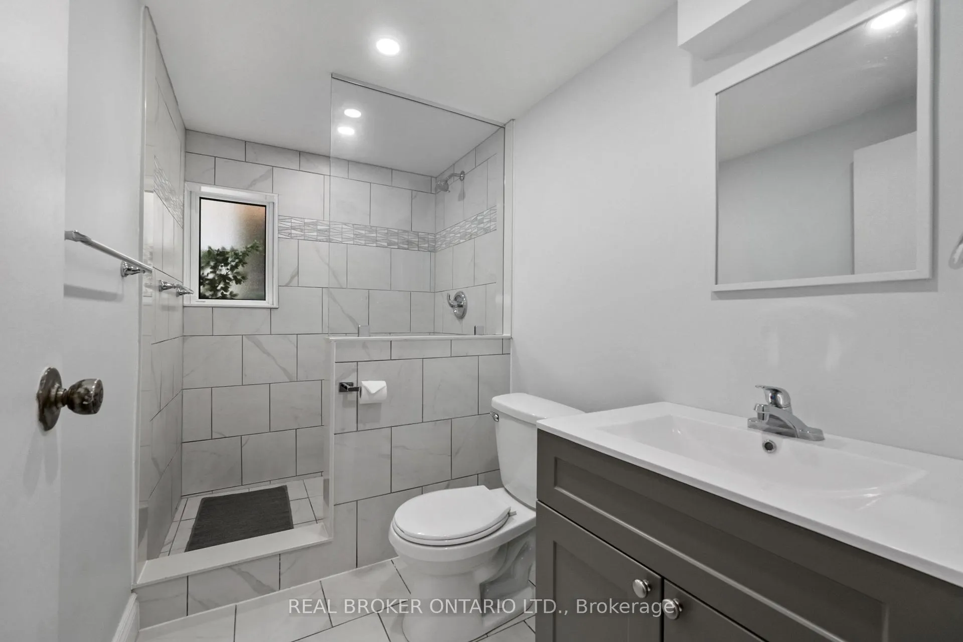 Photo 28 of 1018 Ward Street E, Selwyn — HOMEH