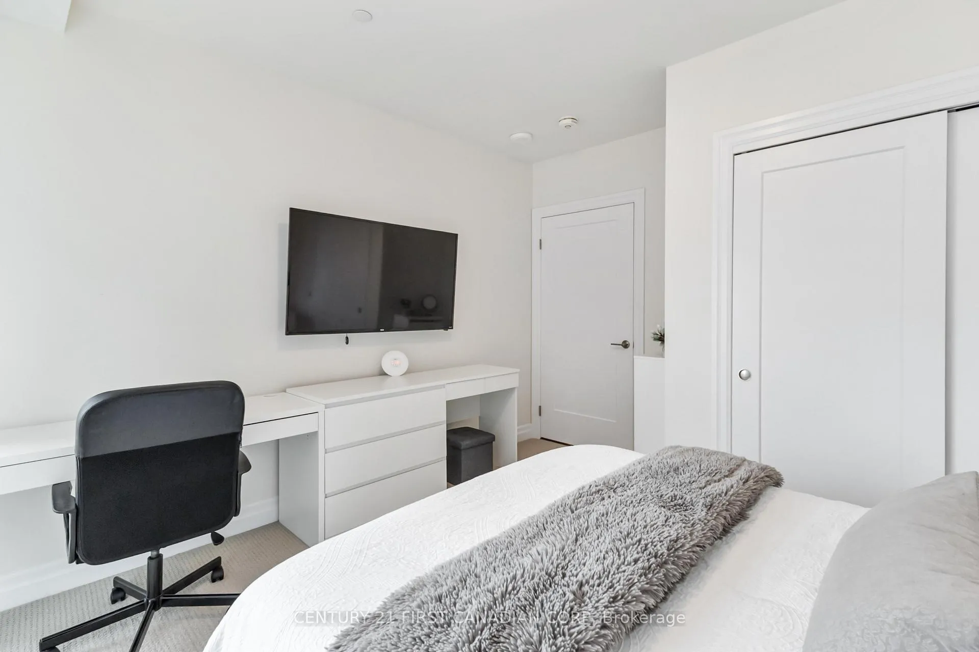 Photo 23 of Unit 9, 505 Talbot Street, London, East F — HOMEH