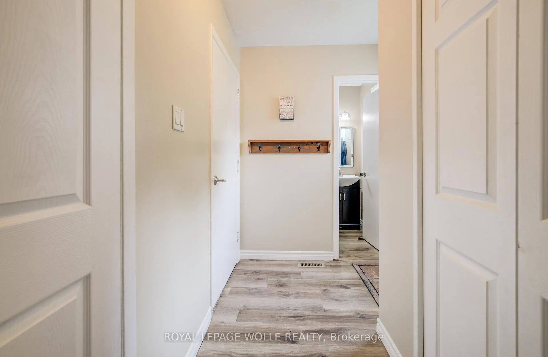 Photo 16 of 27 Glen Avon Crescent, Kitchener — HOMEH