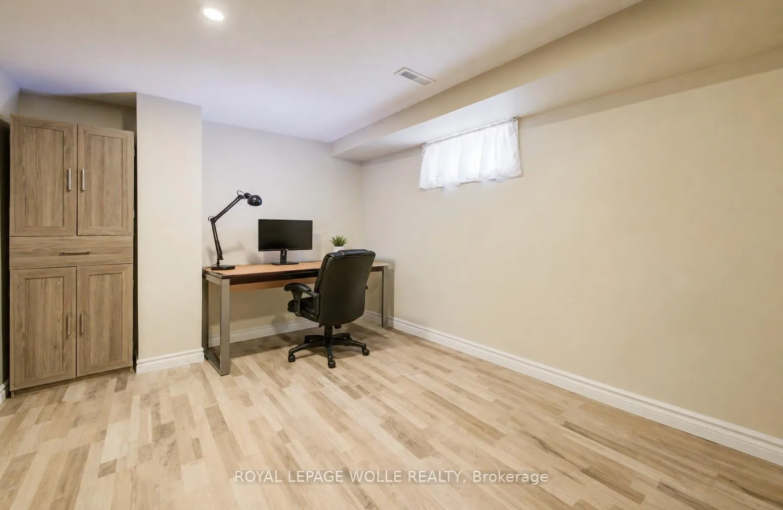Photo 25 of 27 Glen Avon Crescent, Kitchener — HOMEH